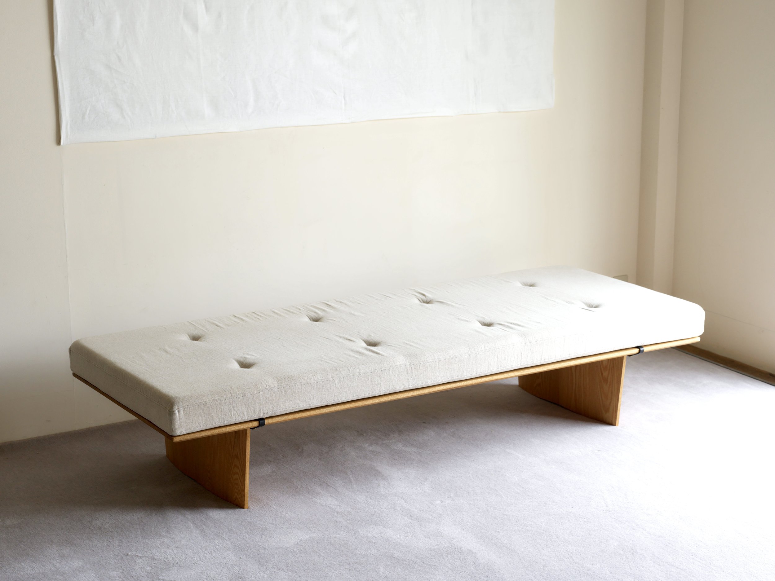 DAY BED