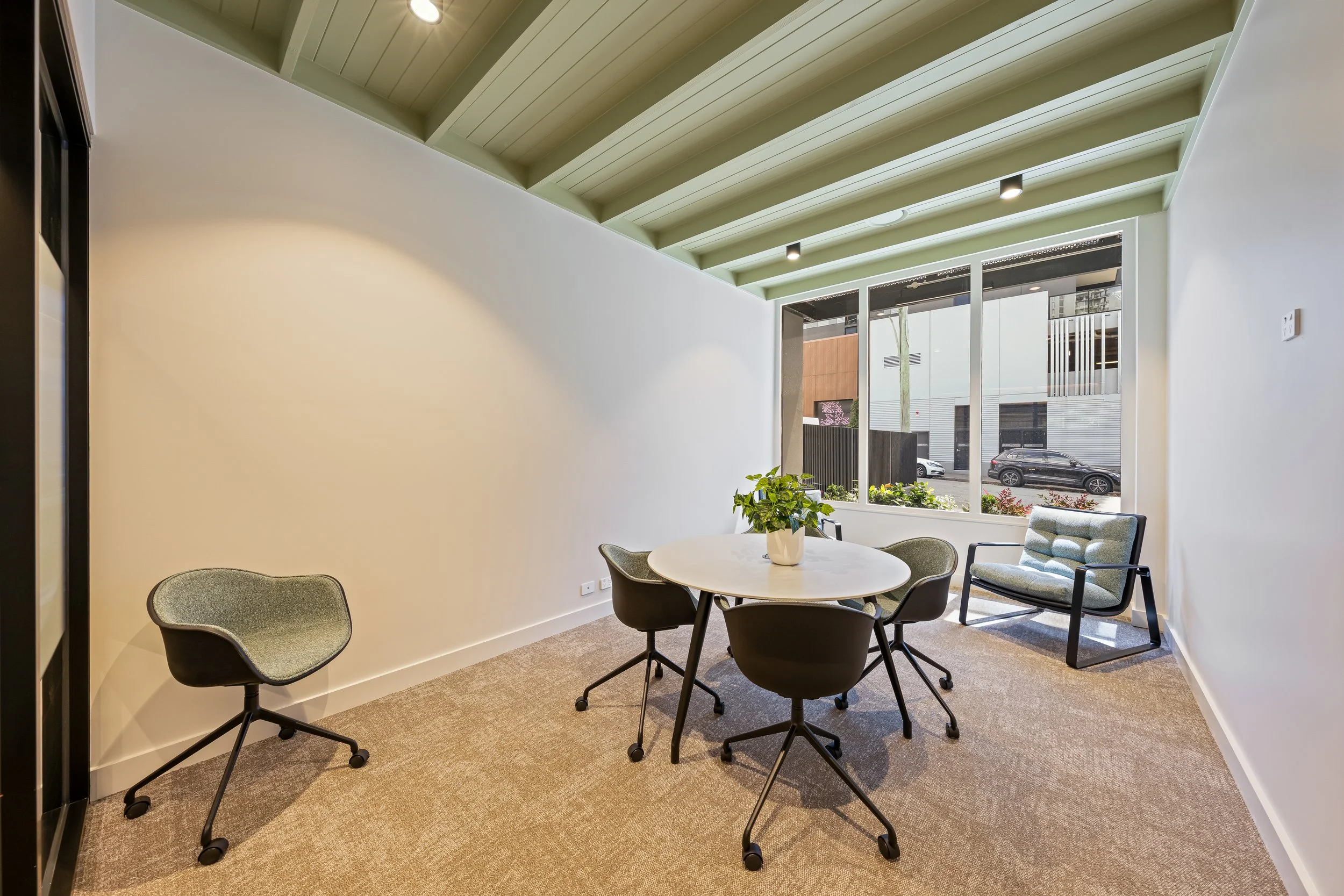 Suite1-1.jpg