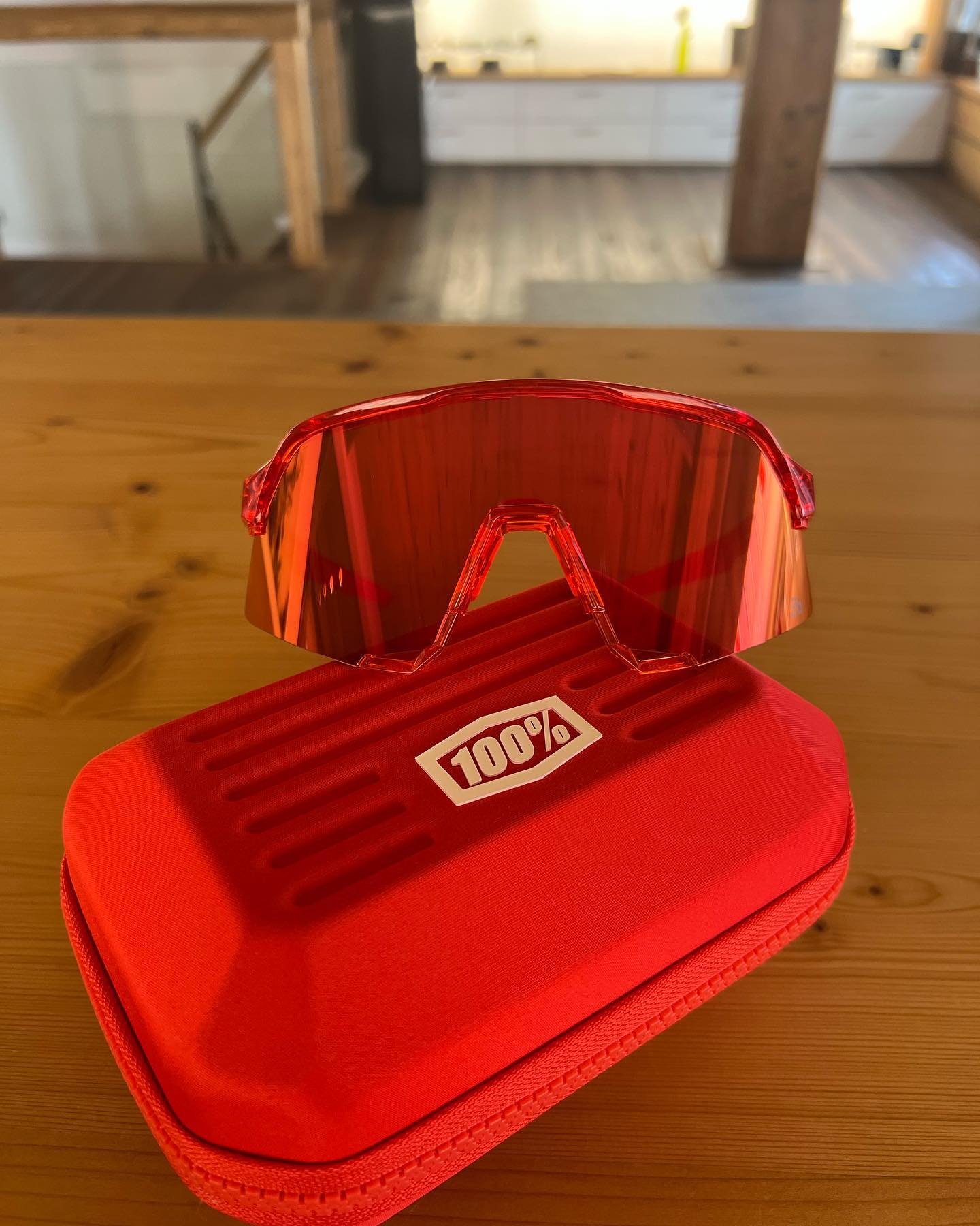 ❗️NEW❗️

#petersagan #specialedition #ride100percent #glasses #sport #red #bike #engadin #mountain #pontresina #giovanolioptik
