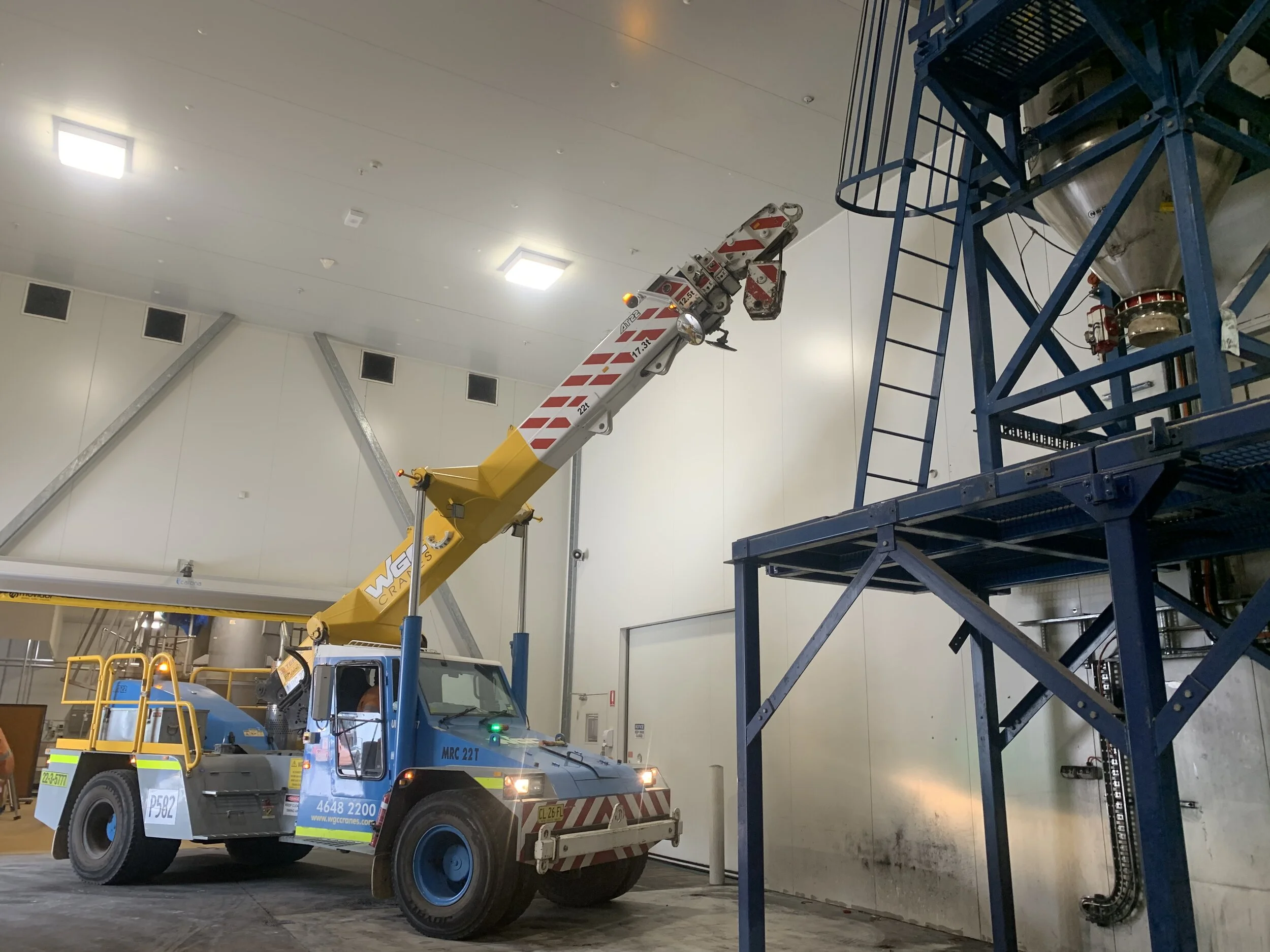 Darrell Lea - Sugar &amp; flour silos installation