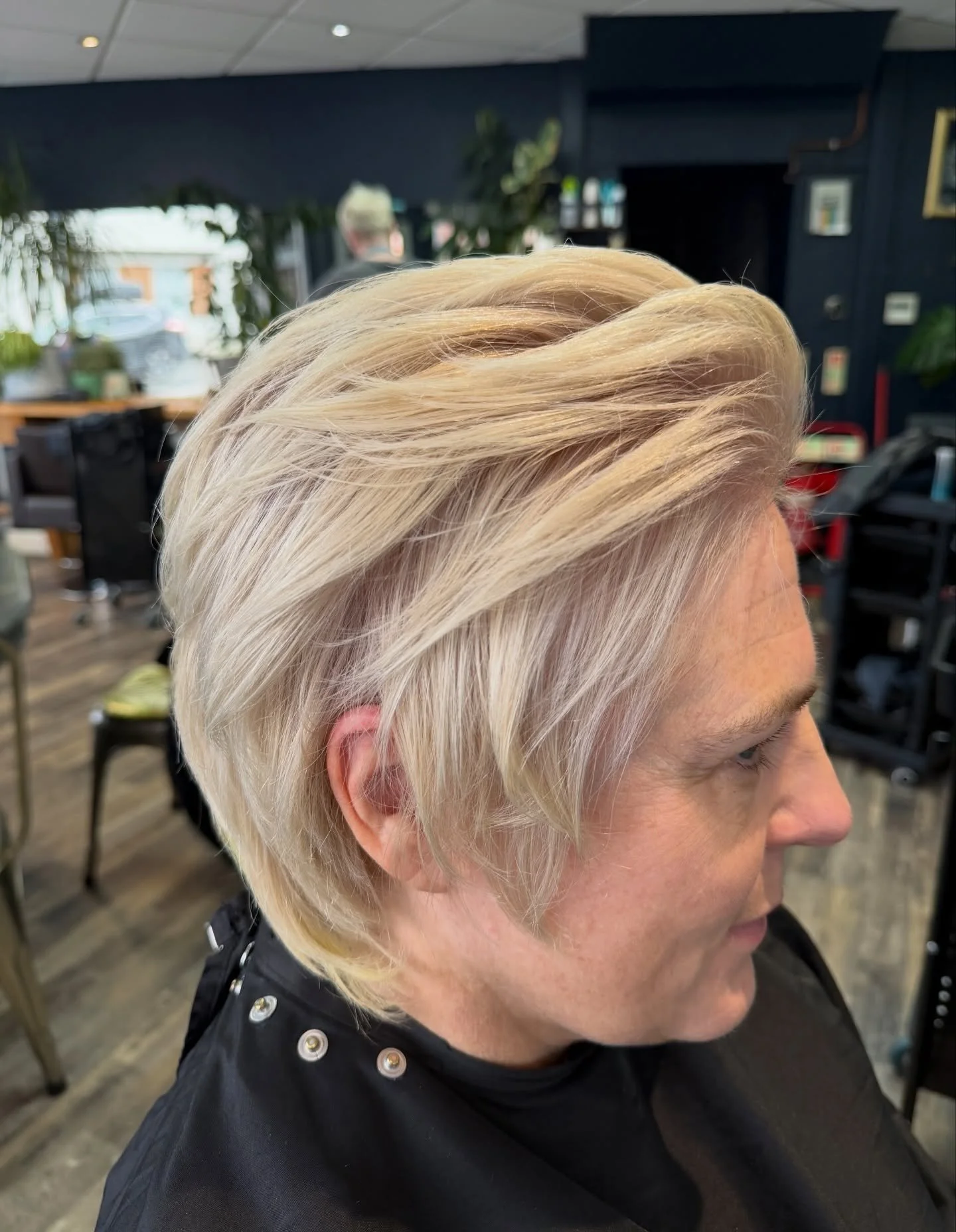 Some stills from this week 🤍💚🩵🩶
#bedminstersalon #bristolsalon #jamesbhair #curlysalon #vividsalon