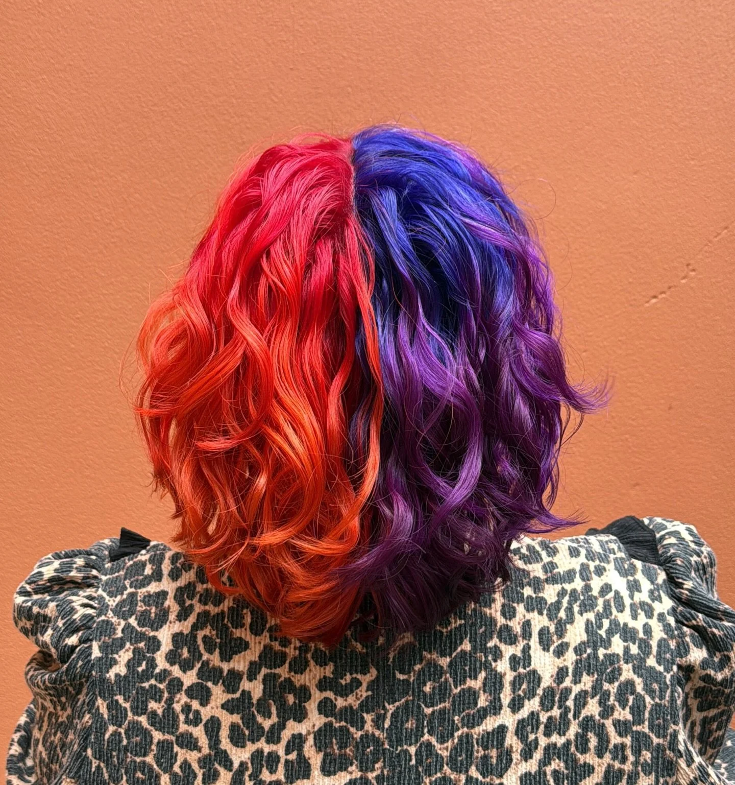 Infinity hair anyone? We love the trust our clients give us and appreciate the days where they say &lsquo;do whatever&rsquo; 🔮😱😍 
Colour and cut by @scisobelcuts 🧜&zwj;♀️