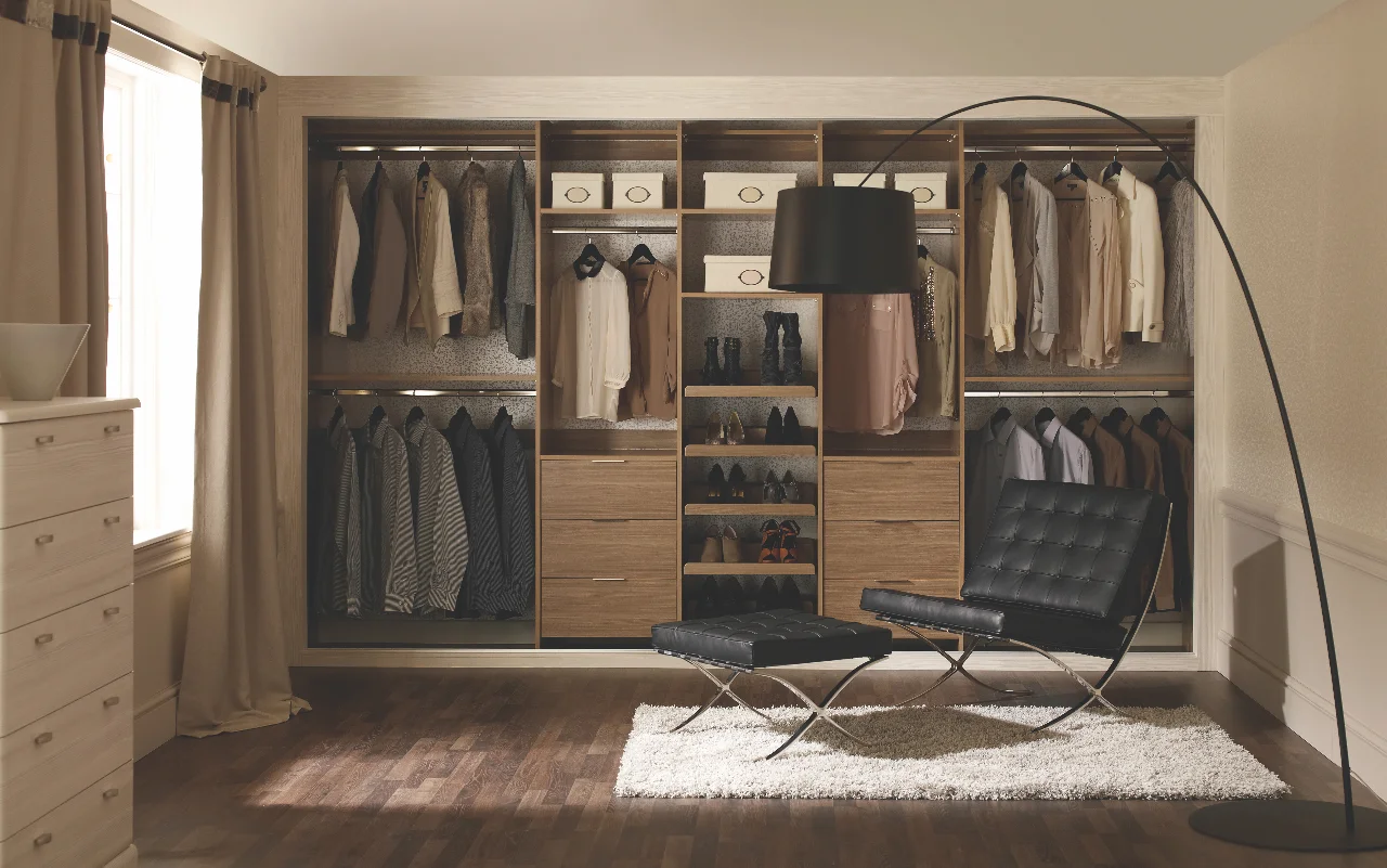  I have extensive experience with styling shoots, whether in the studio or on location.  I am passionate about creating beautiful and inspiring images. 