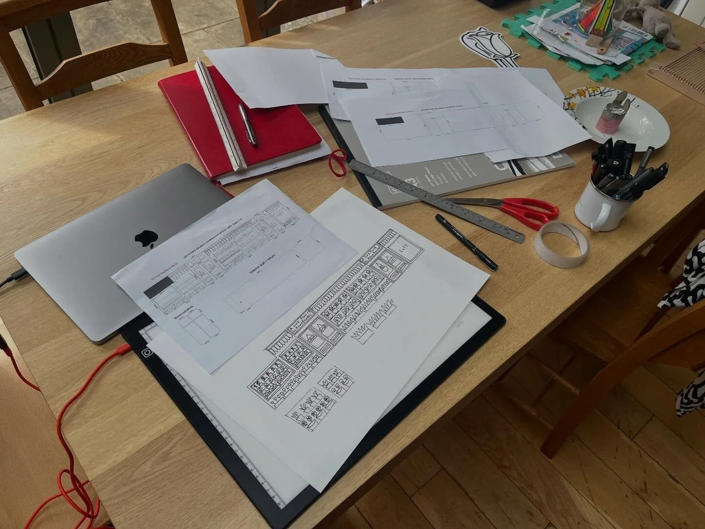 New A Line Florist design underway. Coming to london soon. #mayhalfterm #batterseapowerstation #alineflorist #familarts #handdrawnflowers