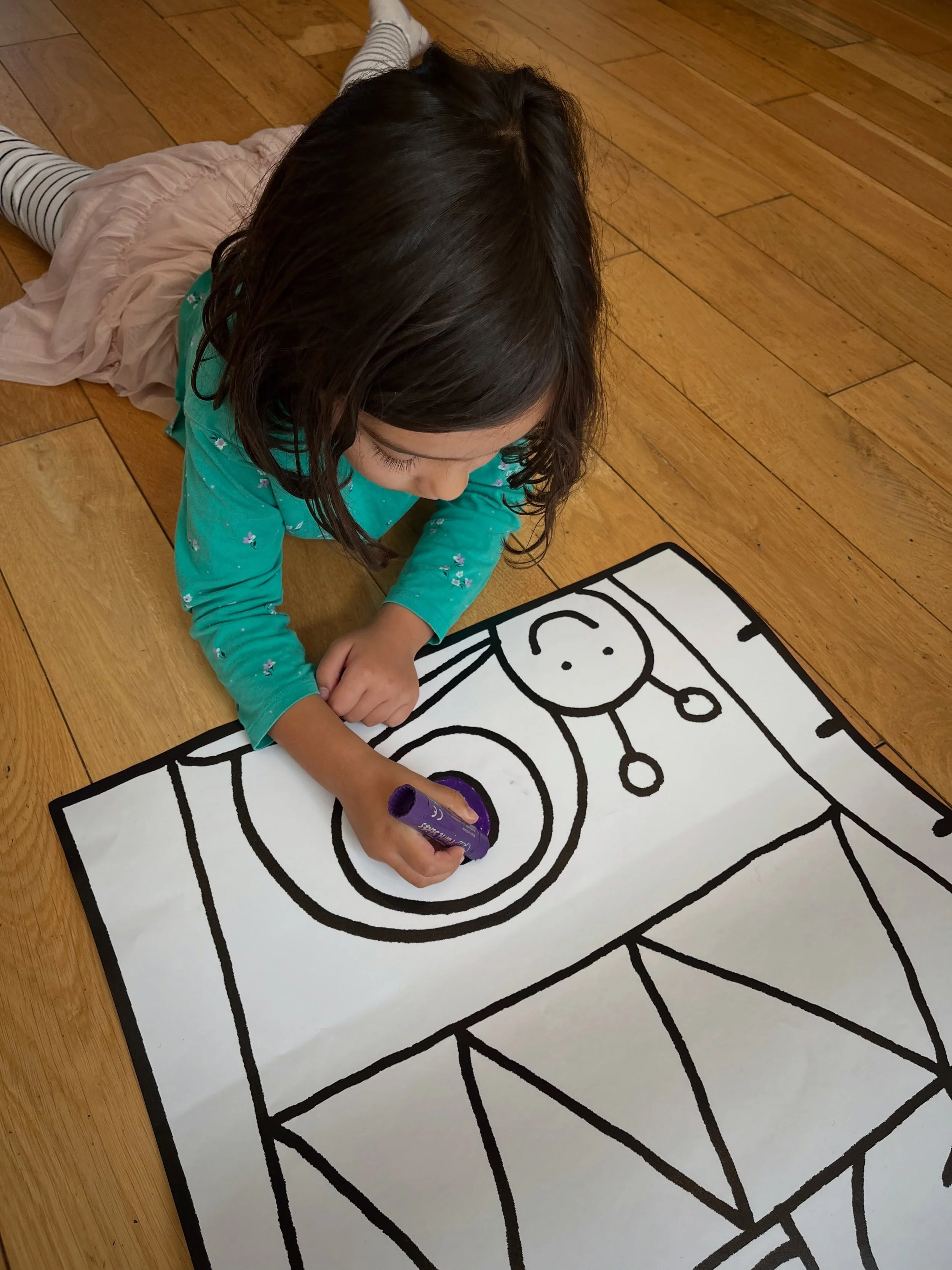Color Your Own Height Chart in action #annabrudercreations #alineart #coloryourown #heightchart #kidsart