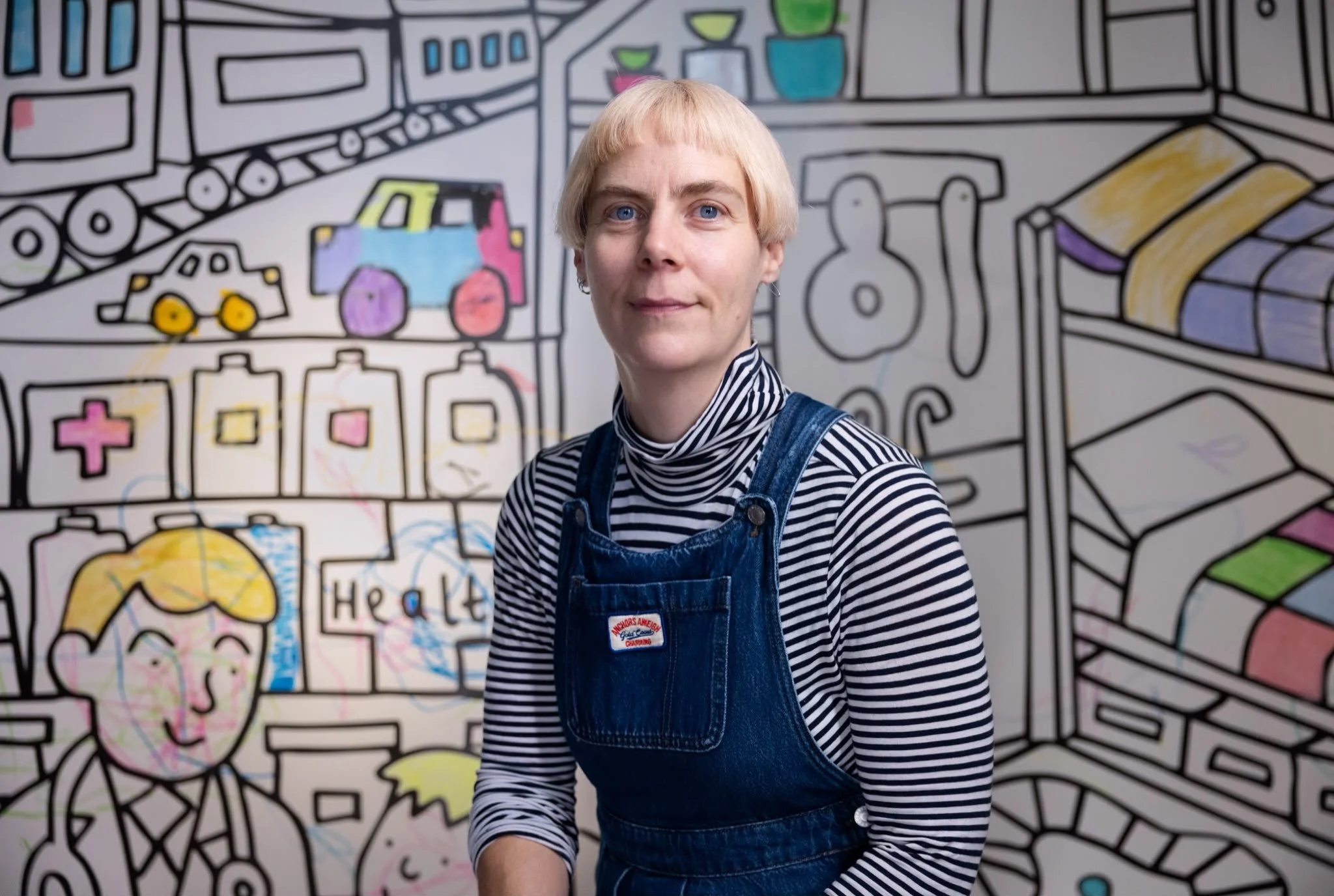 A lovely headshot taken by R.Ash @imperialwarmuseums from The Big Story Wall as part of The Big Story Festival. Last day is today so go and make your mark on our giant colouring wall. Here until 4pm today. #annabrudercreations #alineart #coloringwall