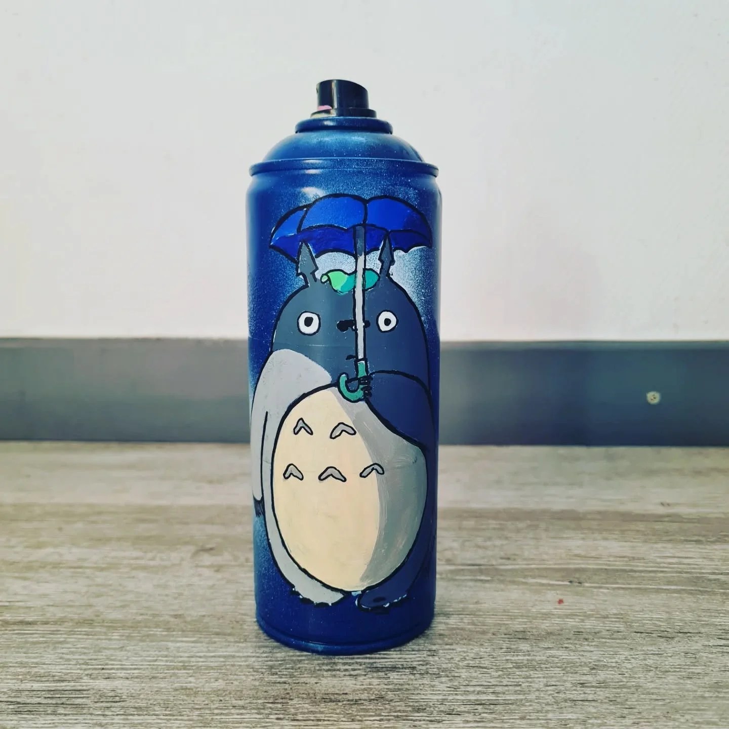 Totoro
Illustration sur bombe 

#totoro #miyazaki #ghibli #graffiti #illustration #upcycling