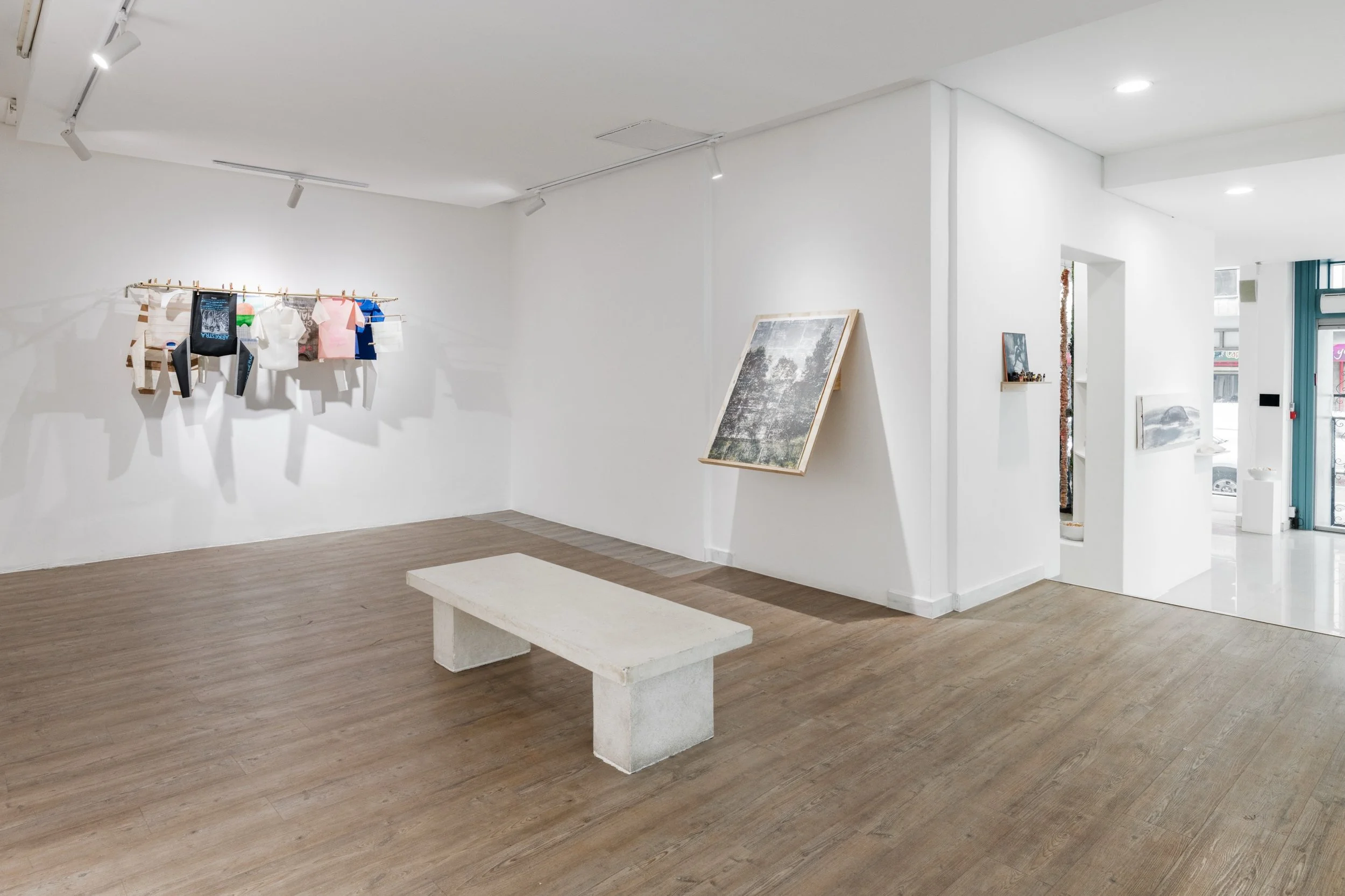 Join us tomorrow 12pm at the gallery for a walkabout where curator Leah Mascher gives us a run through about the show currently on view. 

𝙉𝙊𝙏𝙀𝙎 𝙊𝙉 𝙎𝘾𝙐𝙇𝙋𝙏𝙐𝙍𝙀
a group show curated by Leah Mascher 
6-28 May 2026

📸: @dillonmarsh 

📍WO