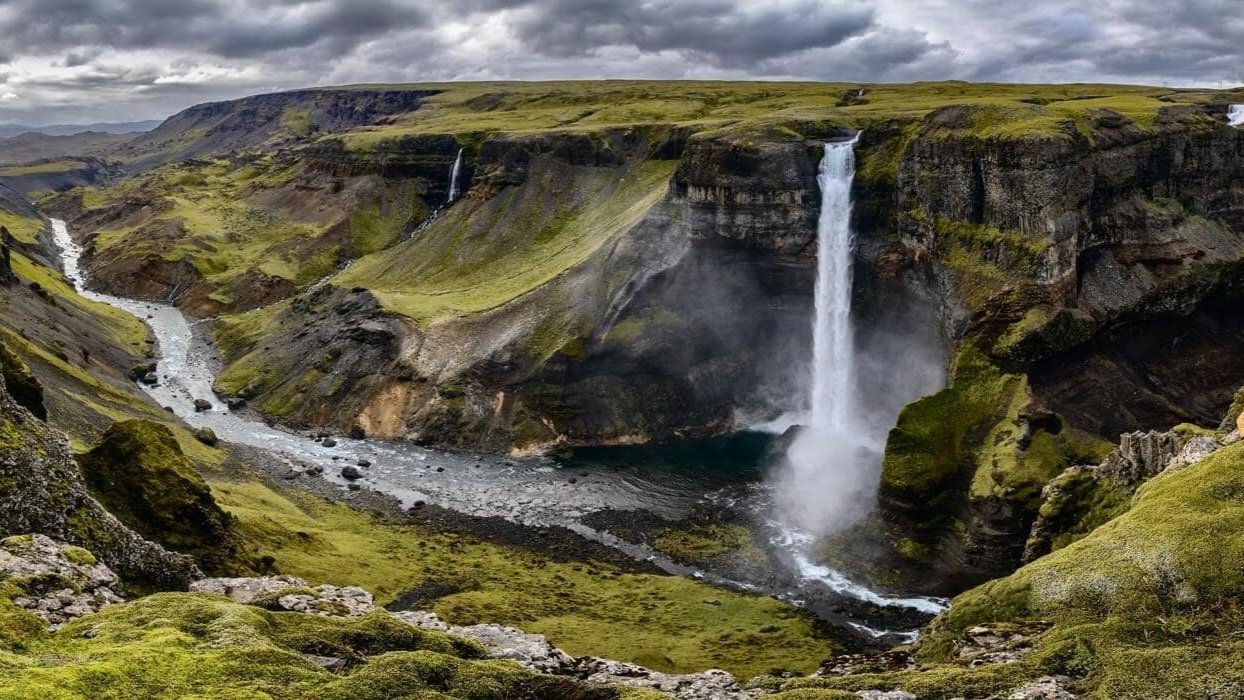 Haifoss-waterfall_1920_700-min.jpg