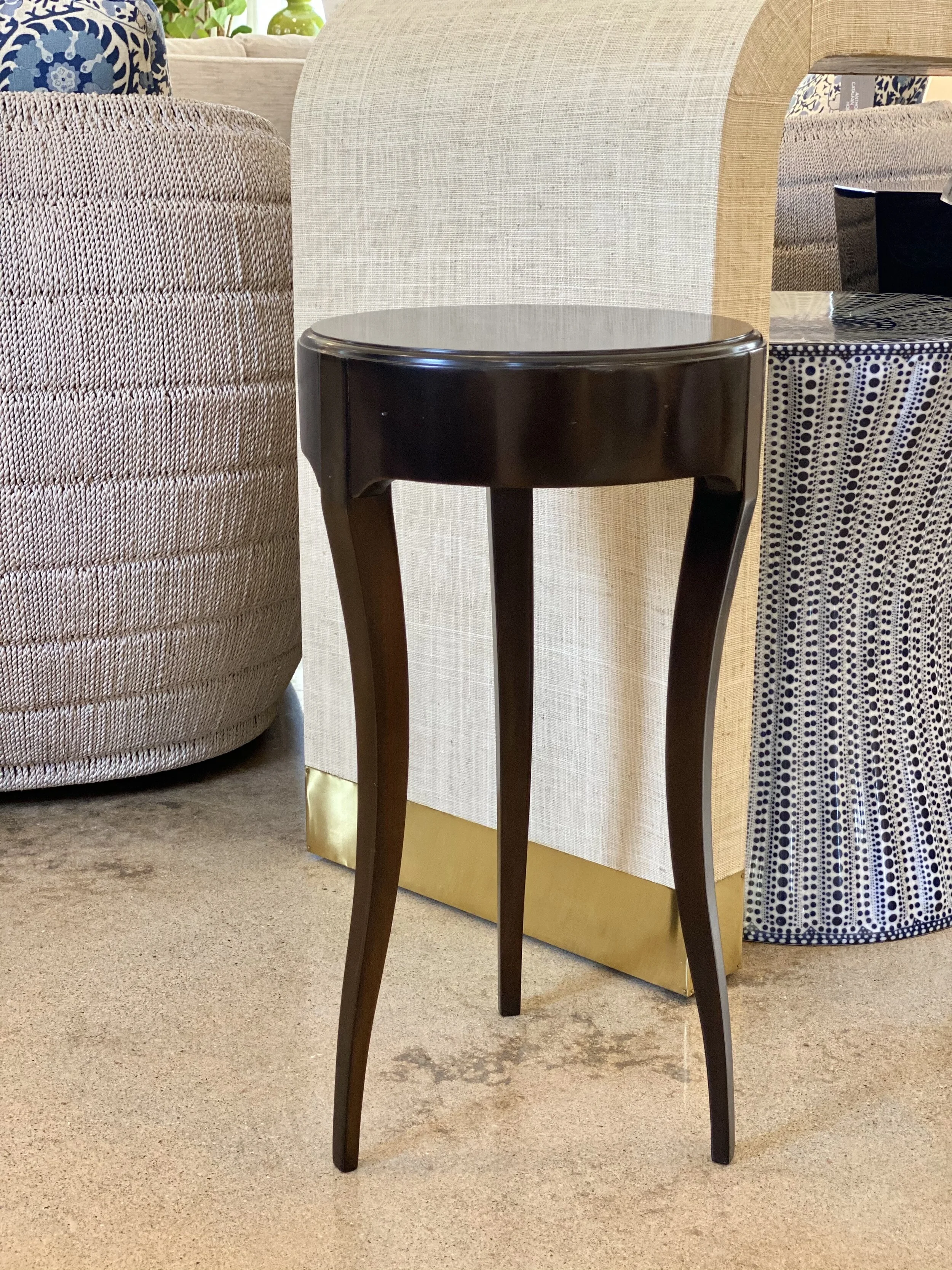 Mahogany Wood Drink table