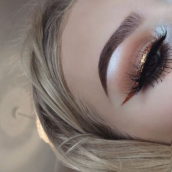 metallic liner.jpg