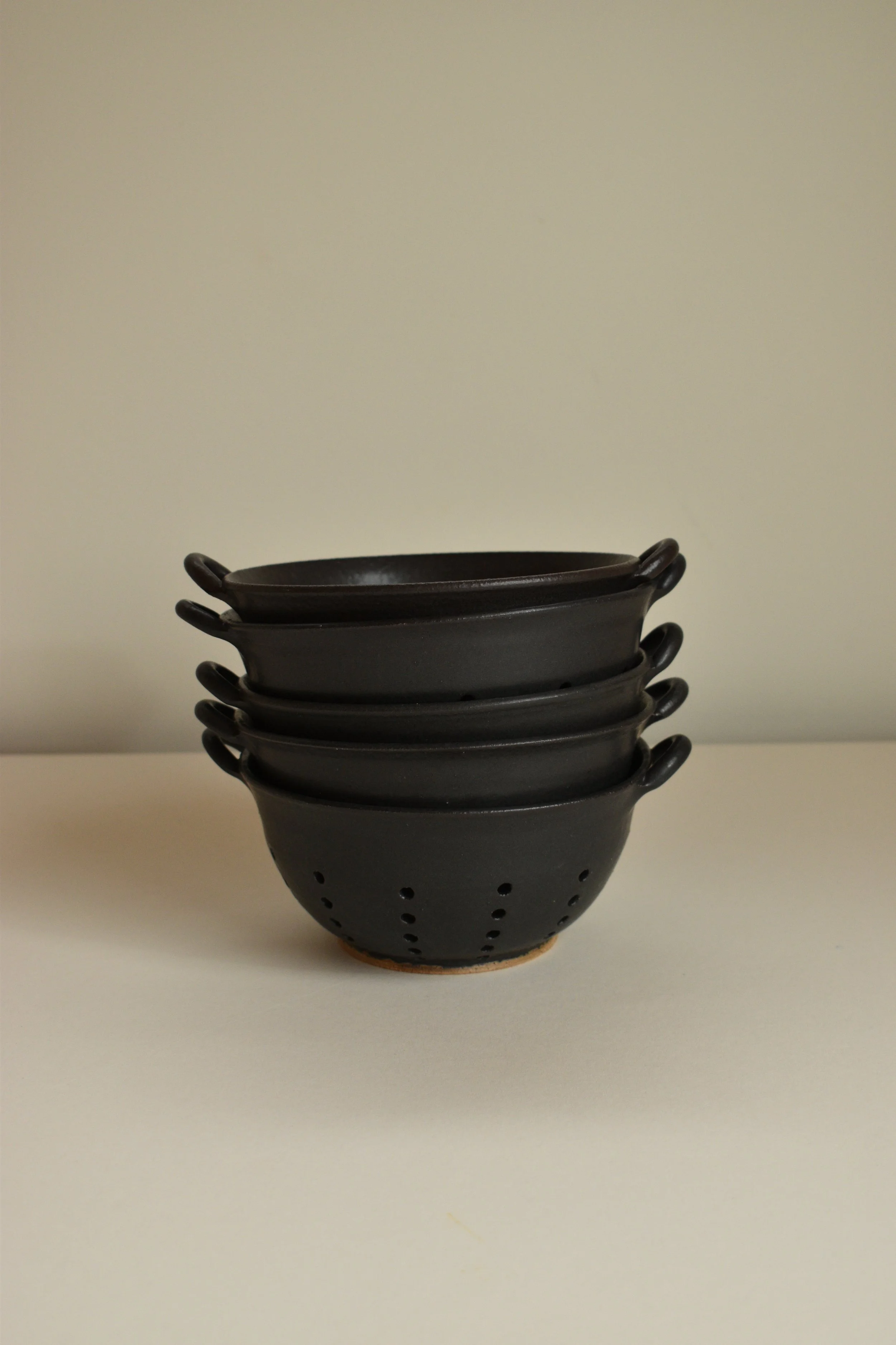 91 - Small forage bowl - Dark Peak