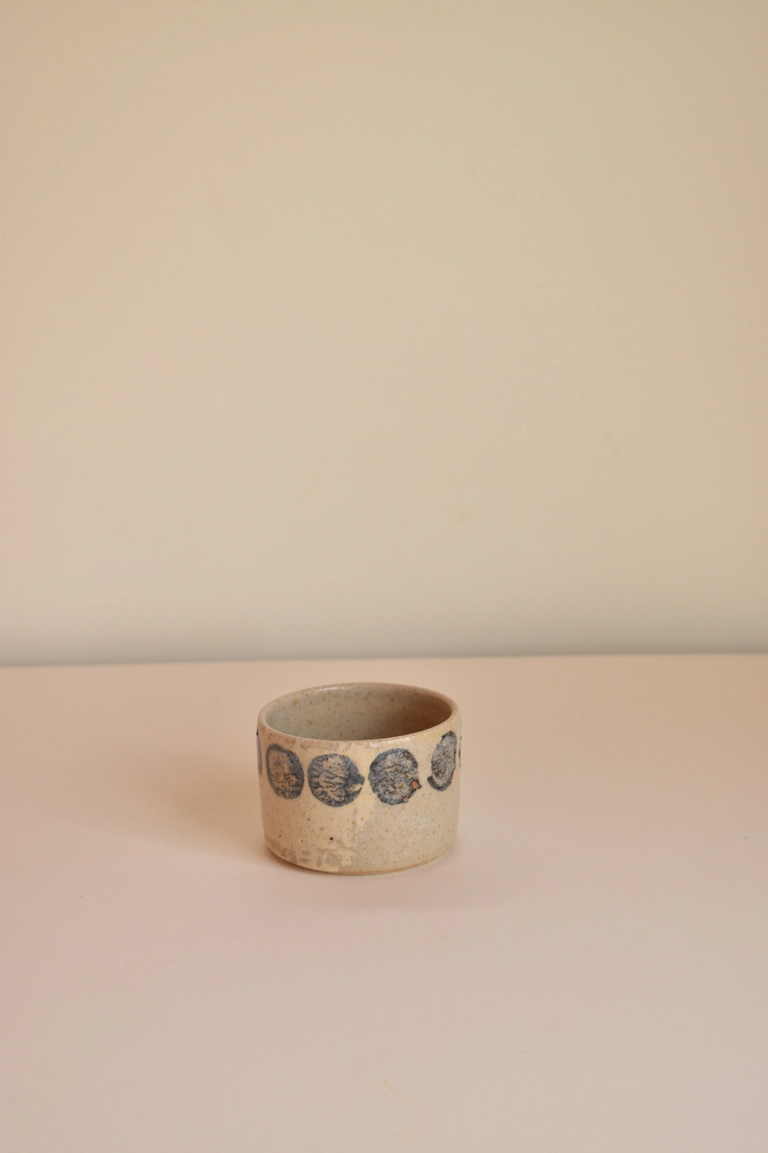 10 - Cup - Ecru slip