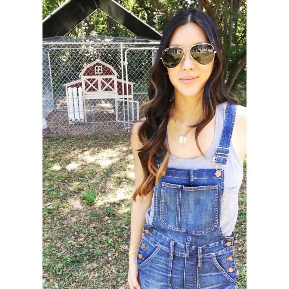 In 2016, everything changed.

That was the year we became chicken farmers, bought and renovated a house, got engaged&hellip; and then walked away from a life we loved in Charleston, SC. An incredible gym community, friends, a job I adored, and a fami