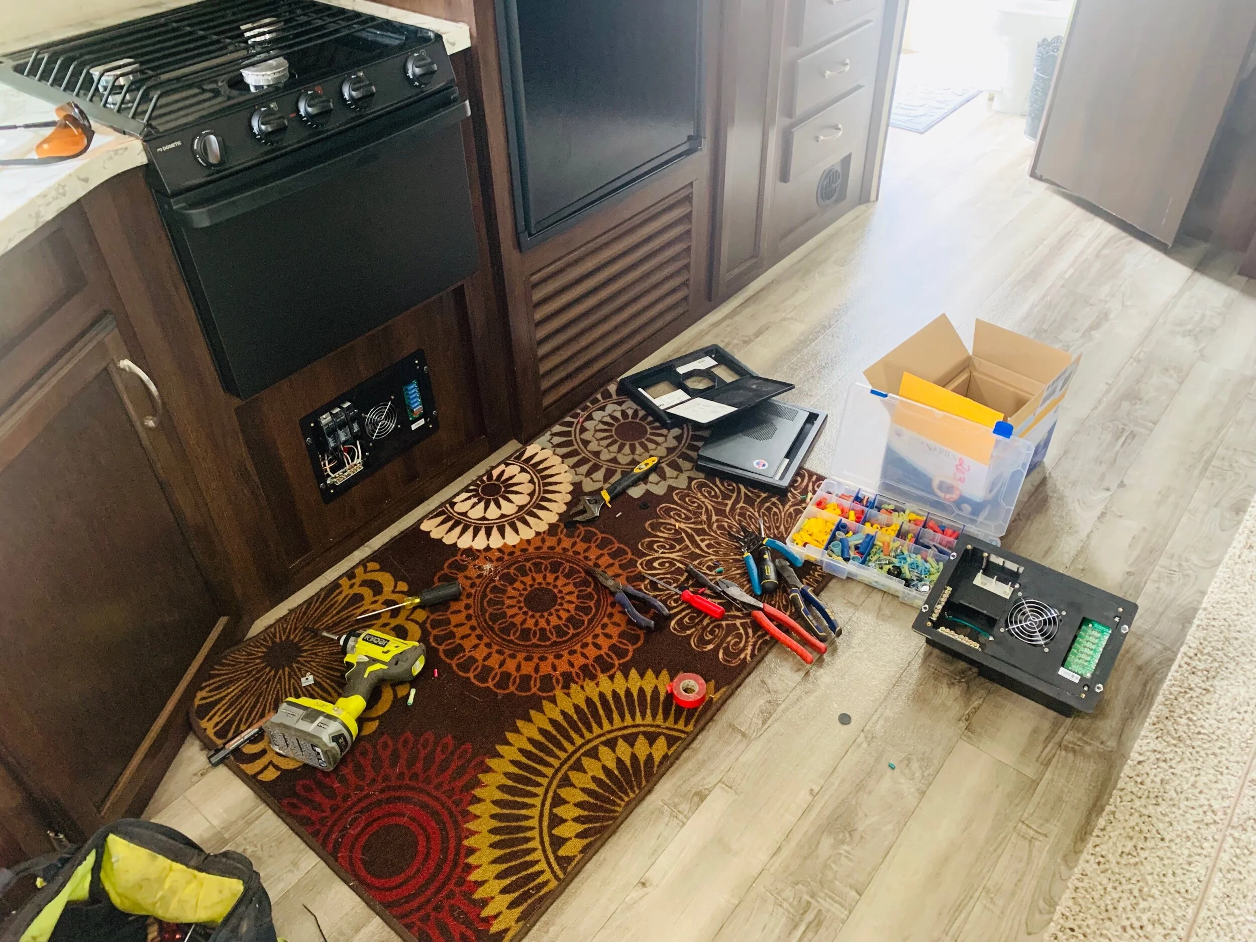 Replacing WFCO Power Center