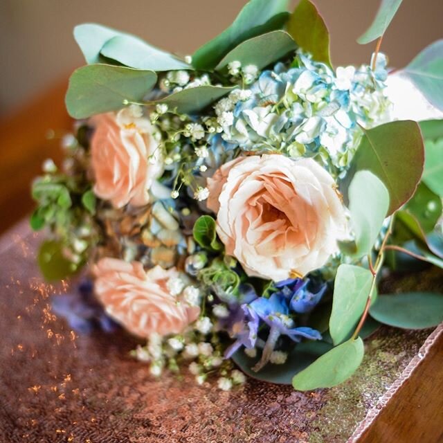 Spring bouquets this year are full of pinks and blues🌸We love Bride Divinity&rsquo;s hydrangeas and how they perfectly compliment the pop of green🌿📸: @susanclendenenphotography
.
.
.
#theknot #weddingwire #ncwedding #northcarolinawedding #wedding 