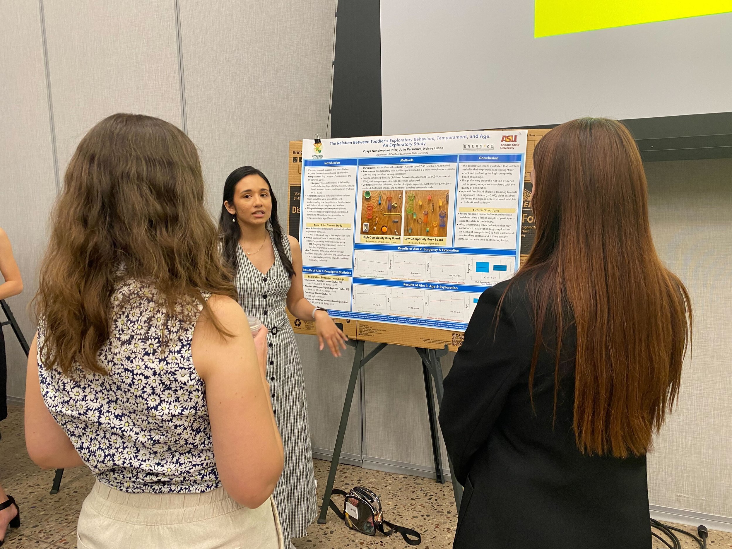 Vijaya Nandiwada-Hofer presents at the Arizona Psychology Undergraduate Research Conference