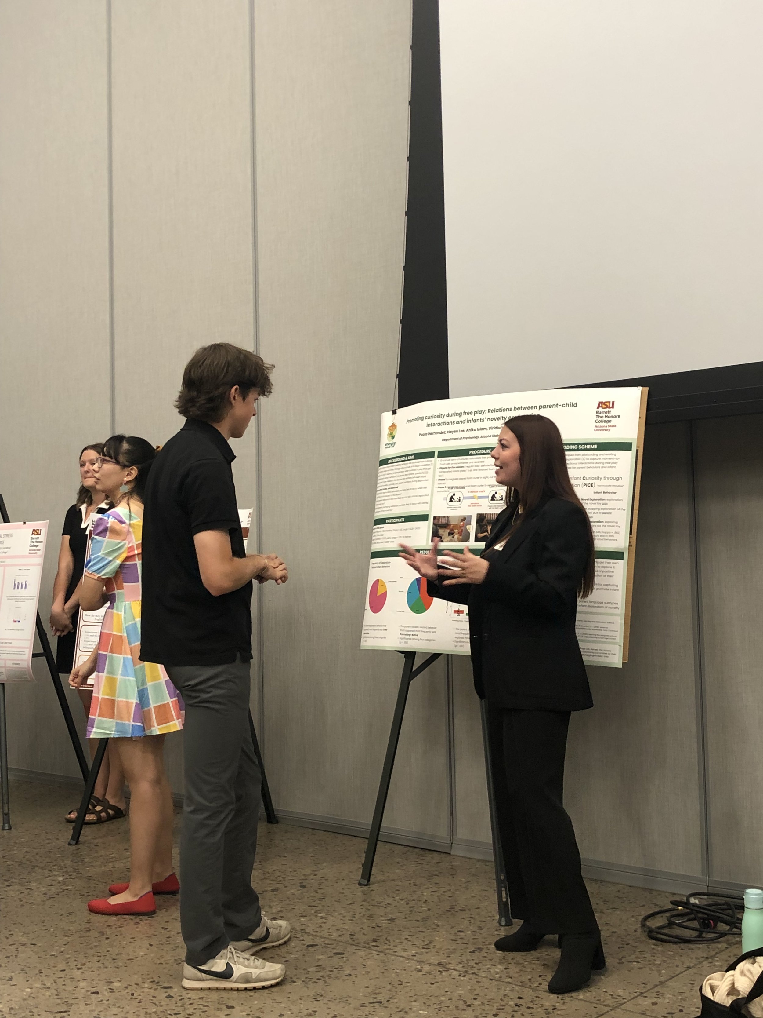 Paola Hernandez presents at the Arizona Psychology Undergraduate Research Conference