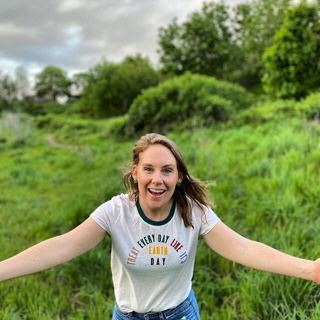 TREAT EVERY DAY LIKE IT&rsquo;S EARTH DAY! .
.
Also, Earth Day is my birthday. So, there&rsquo;s that 🥳
.
. 
I started Events by JBK to help families create joyful experiences in a sustainable and curated way. .
.
We have a responsibility to care ab