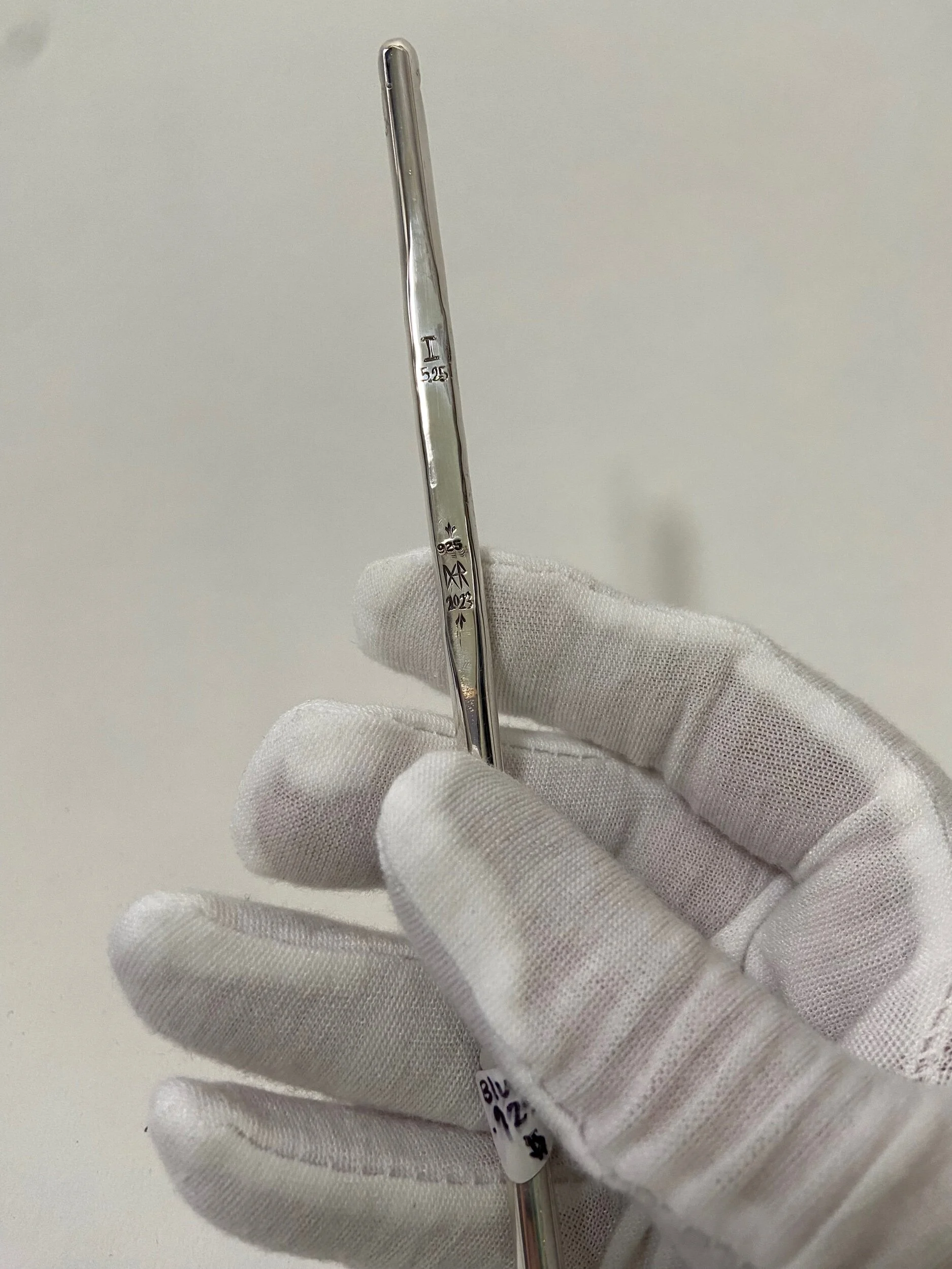 D1C3E300-45EF-440F-B7B6-5B9648FD8D17