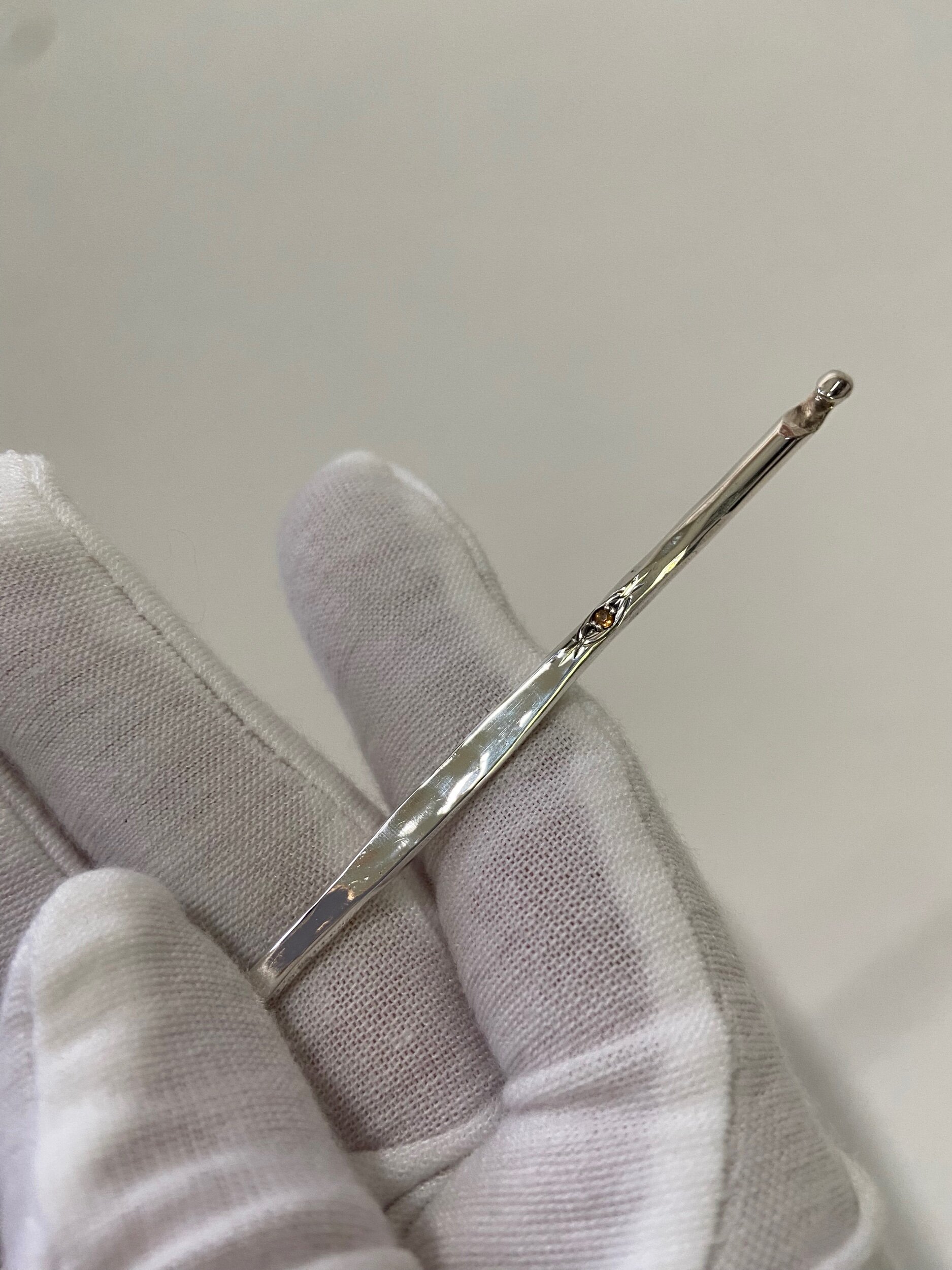 E6498A1B-455C-4C7B-B4EC-57B9CA9A398C