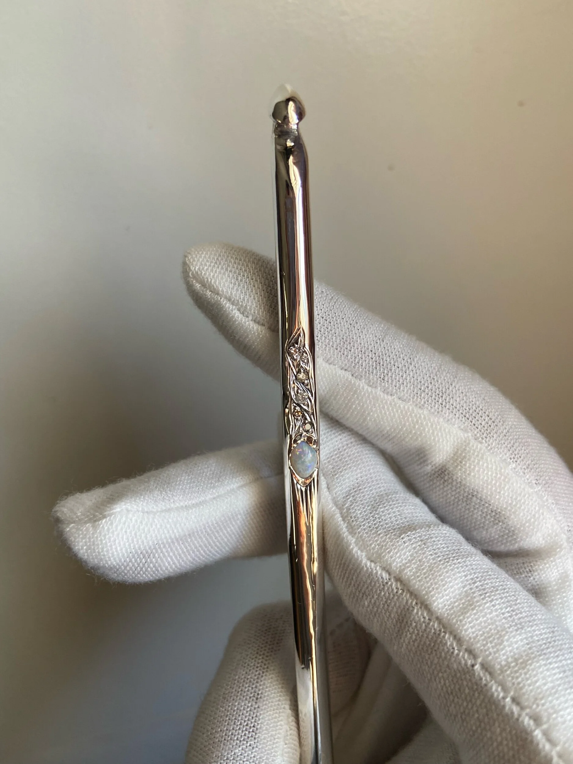 8D472B4D-E1CA-4B50-9D69-647A8536D4DC