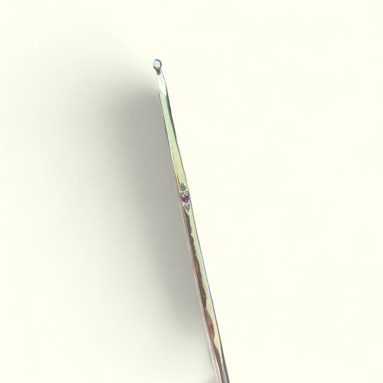 E62D2CE4-E48A-42D9-BA36-B52B0F6BEE85