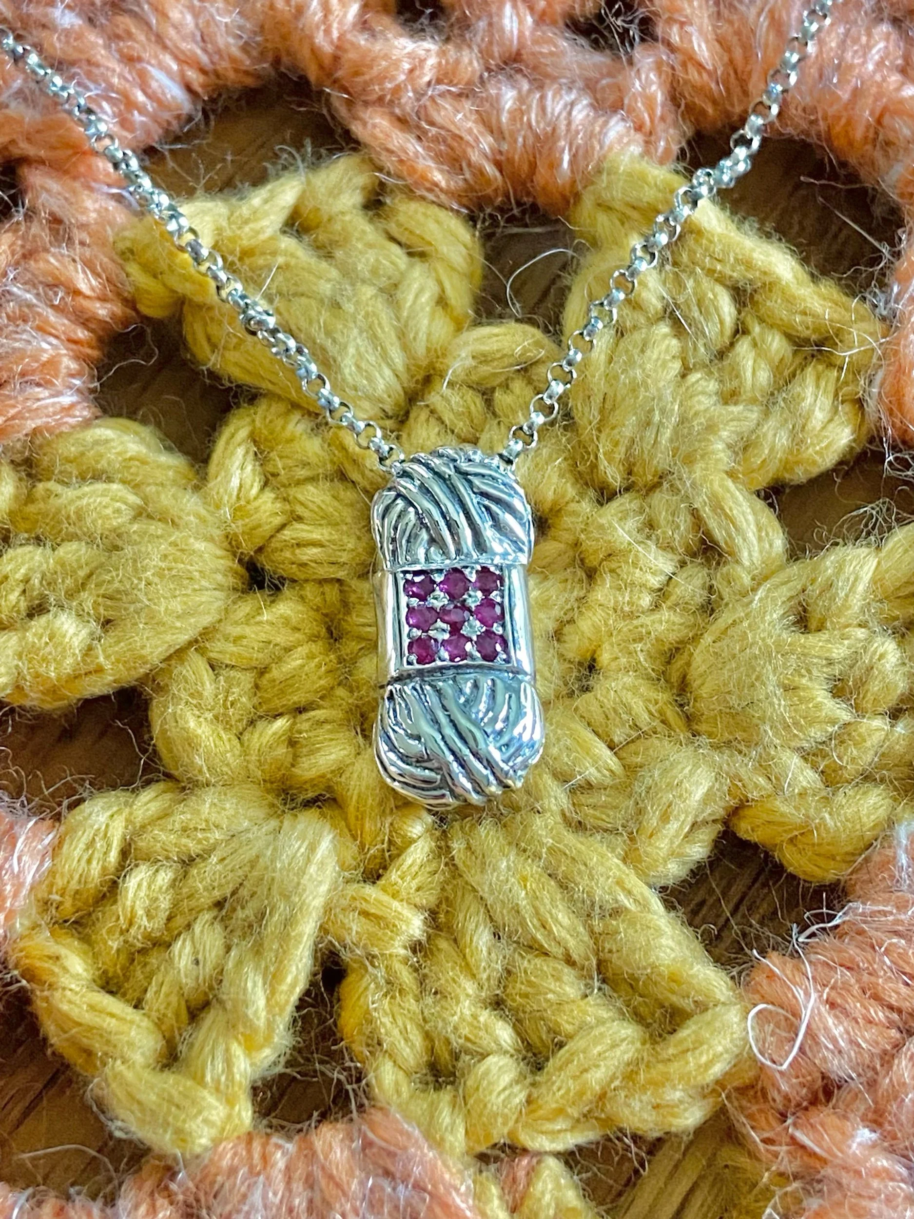 2461D6B4-098E-48F8-94DE-353BBAC9F361