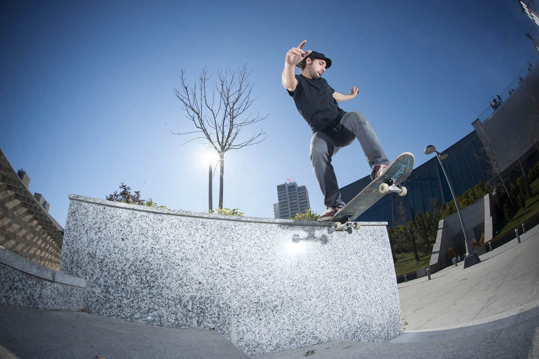 Gio, Backtail
