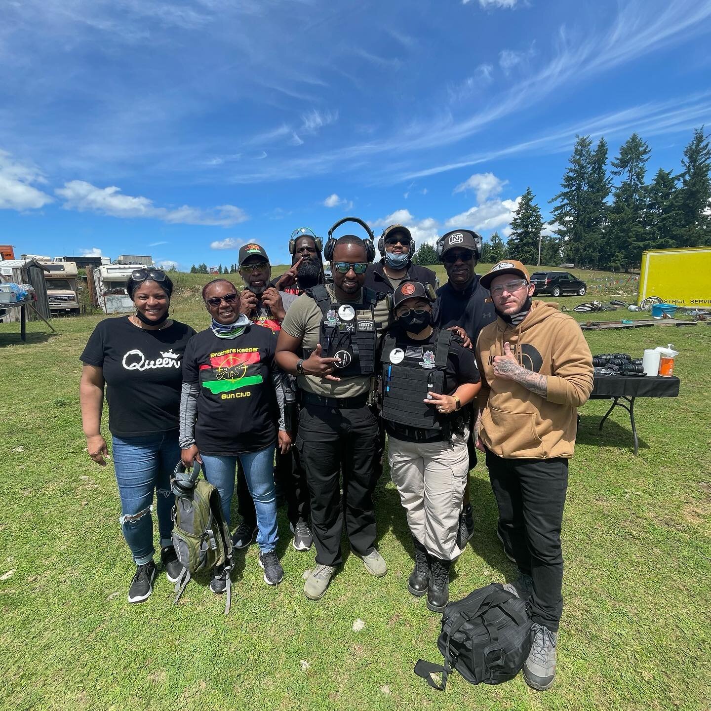 Day 1 run your gun!

#seattle #tacoma #pewpewprofessional #basicpistolcourse #veteranowned #blackownedbusiness #pewpewpew #pewpewlife