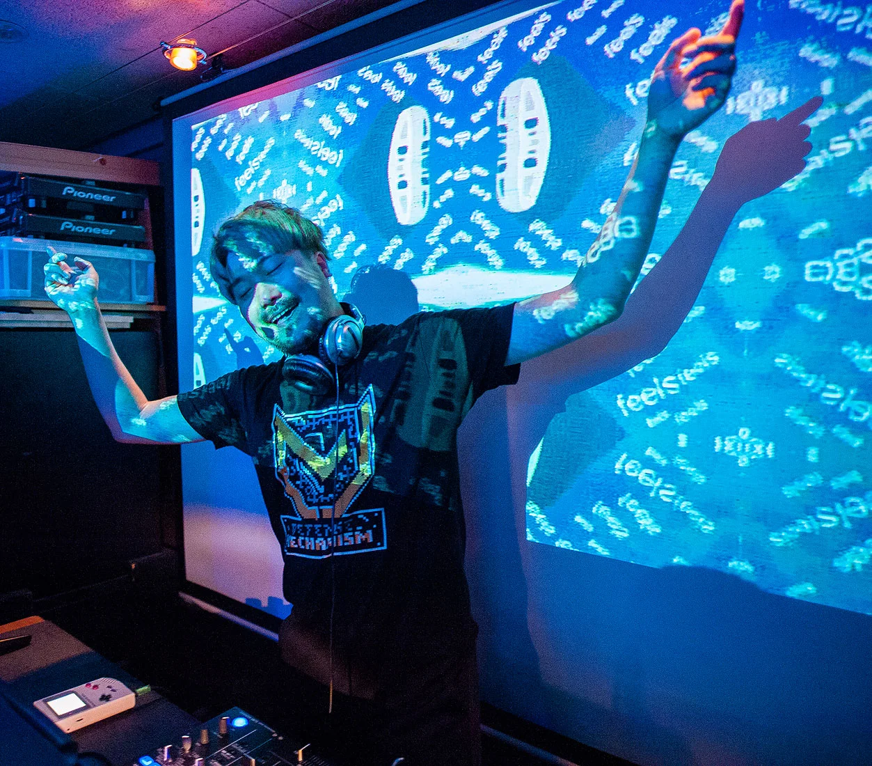 Kobalab with visuals by DIY_destruction