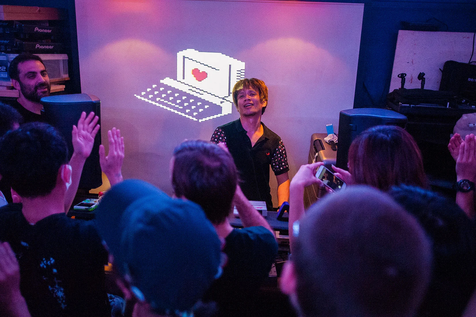 Hally with visuals by Datacats