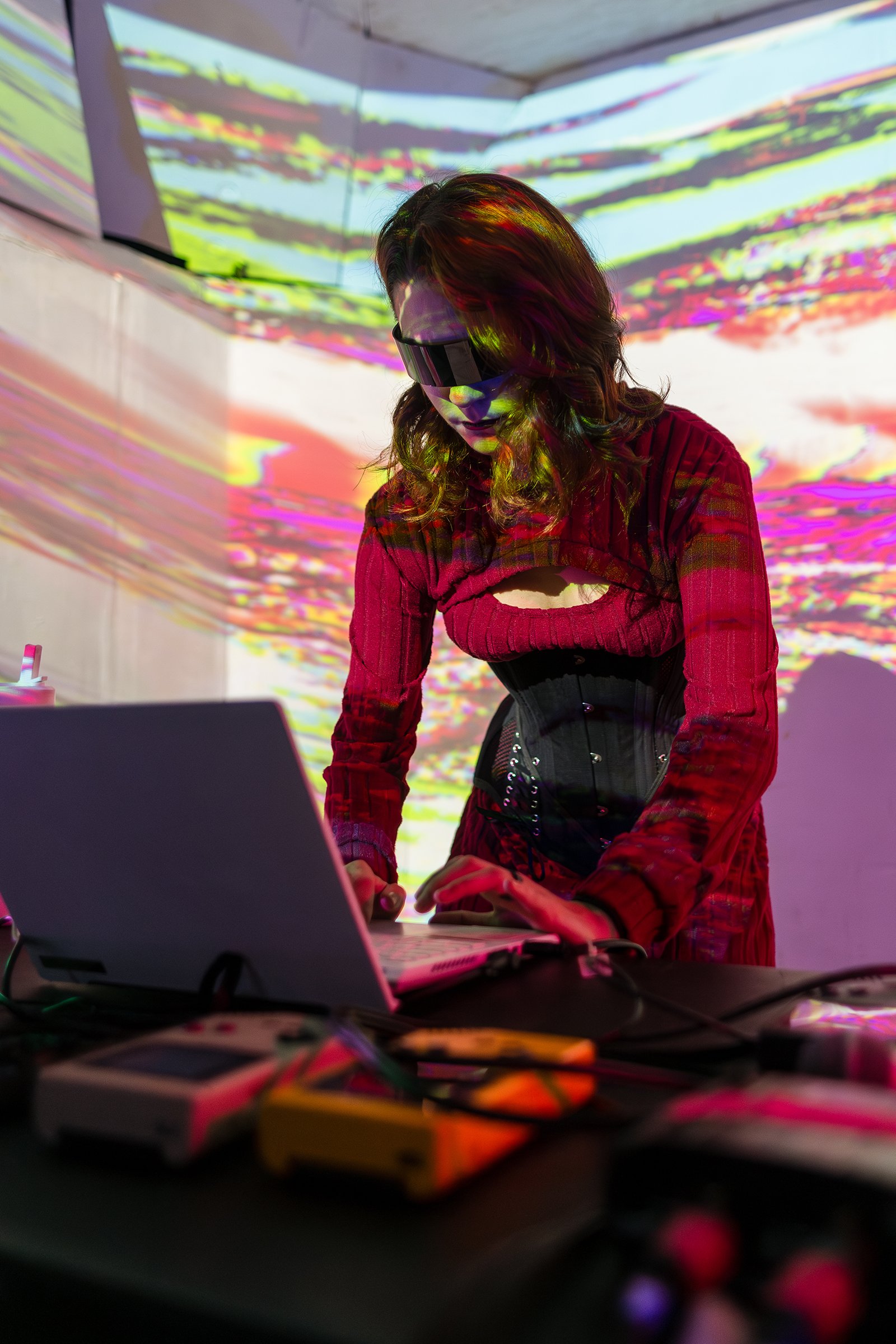 Hedomism Bit with visuals by DIY_Destruction