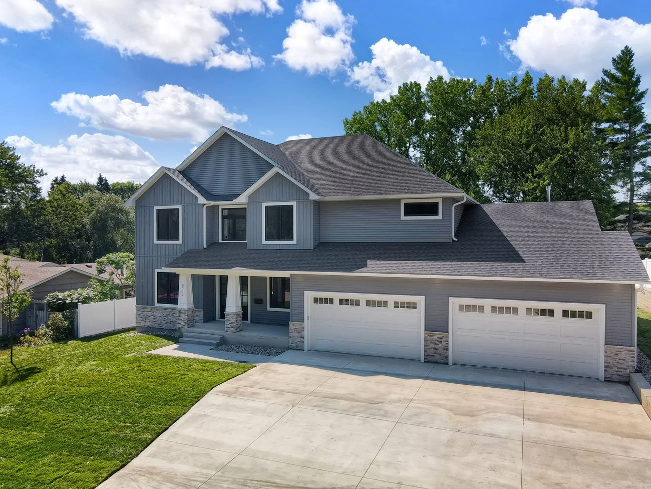 5-custom-home-builders-designers-Minnesota-DJI_0025.jpg