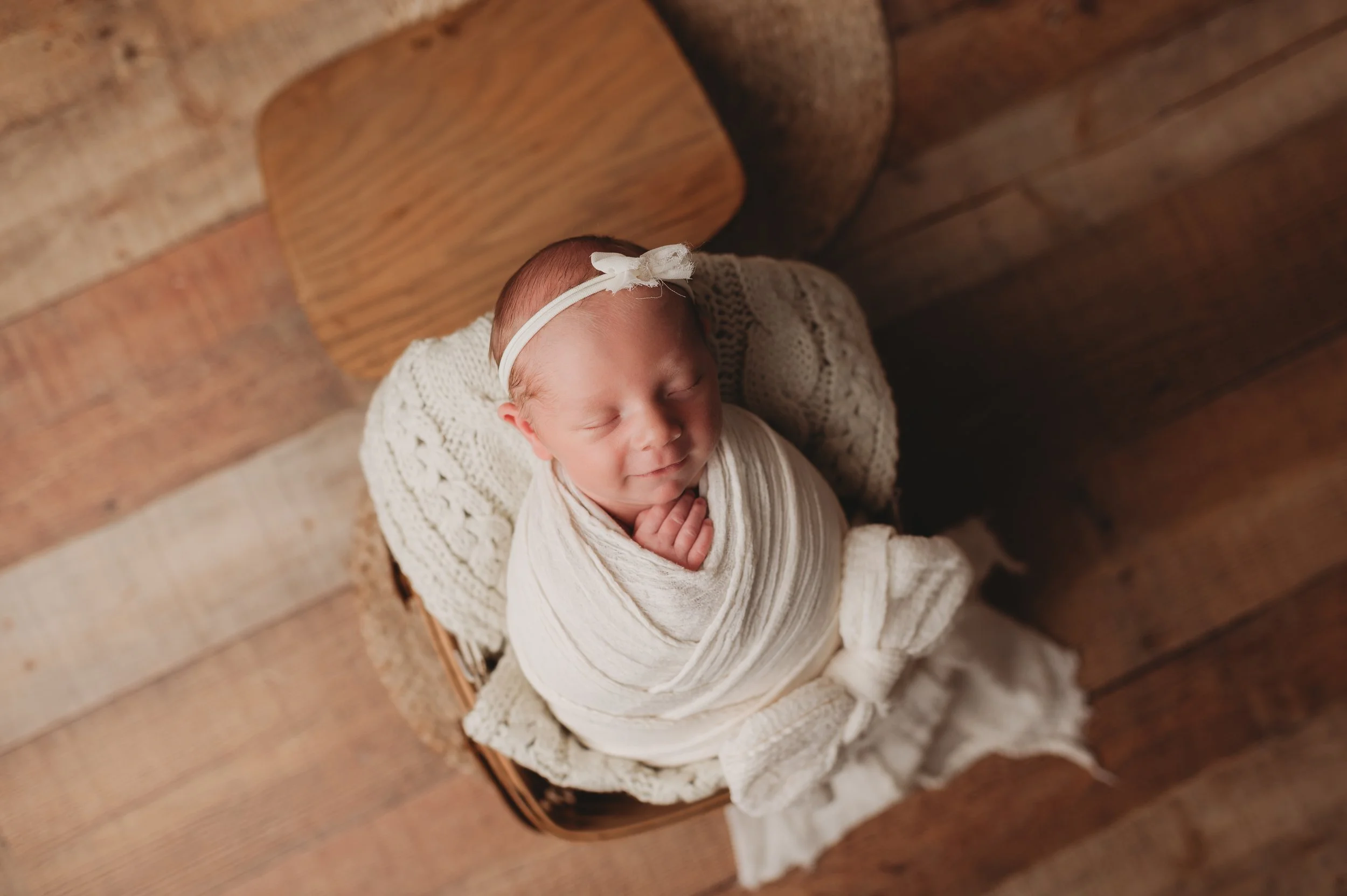 SavannaNewborn-23.jpg