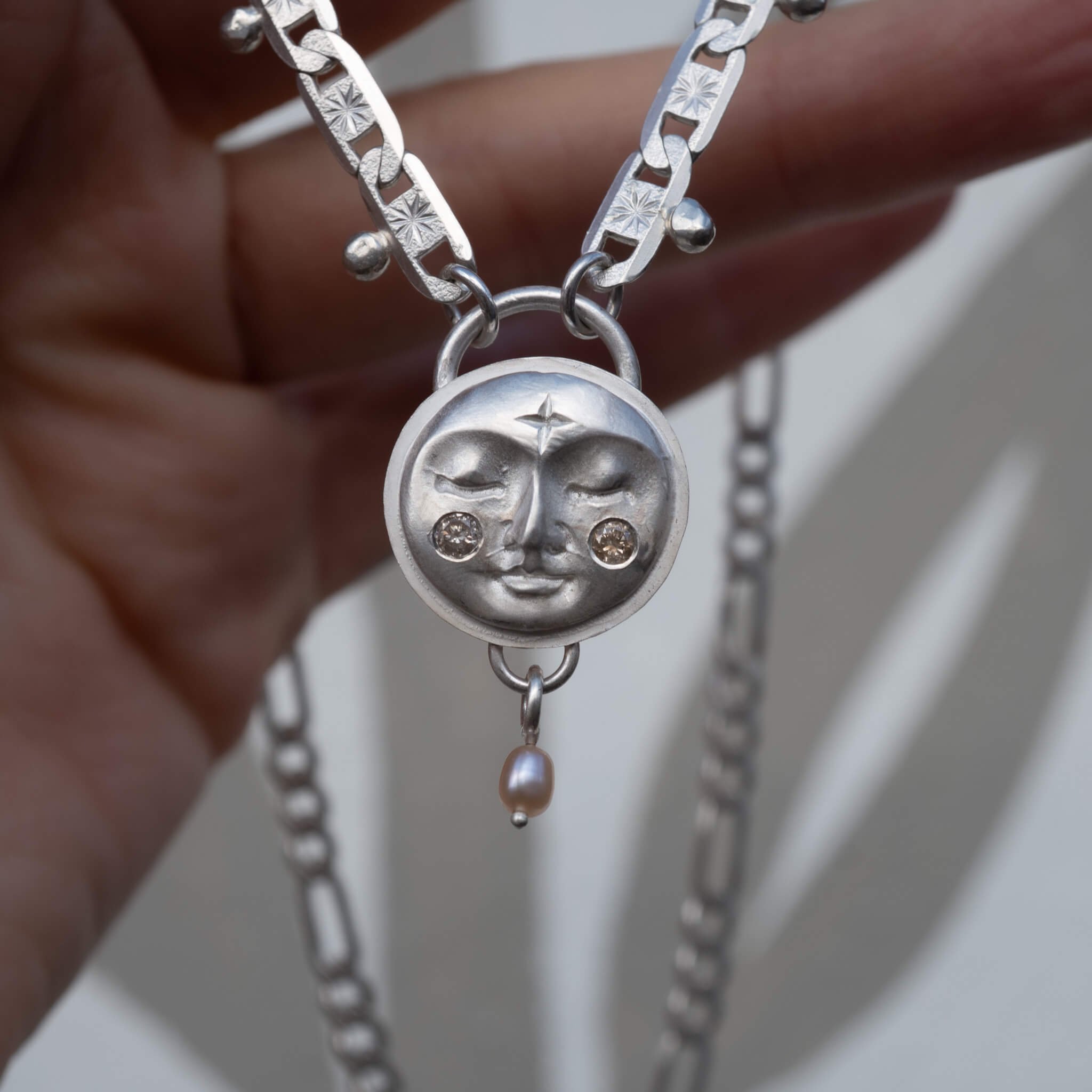 Champagne Diamond & Pearl Moon Bb