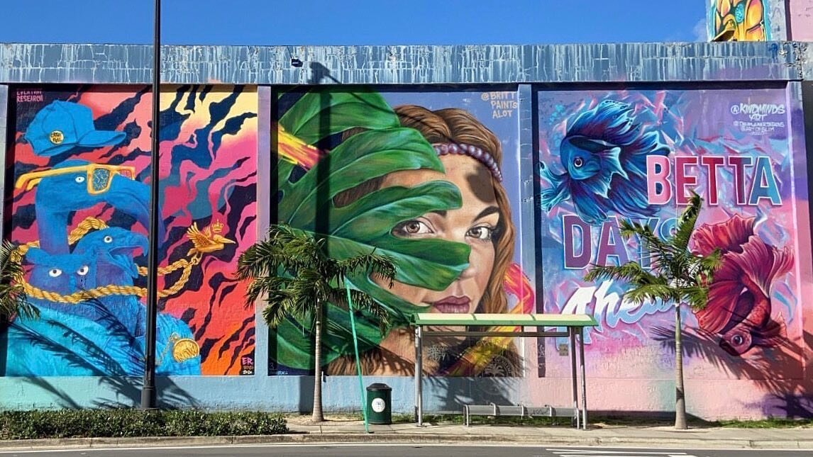 Nice shot by @uhhlecksa of our Miami murals.  @everydayresearch @kindmindsart.