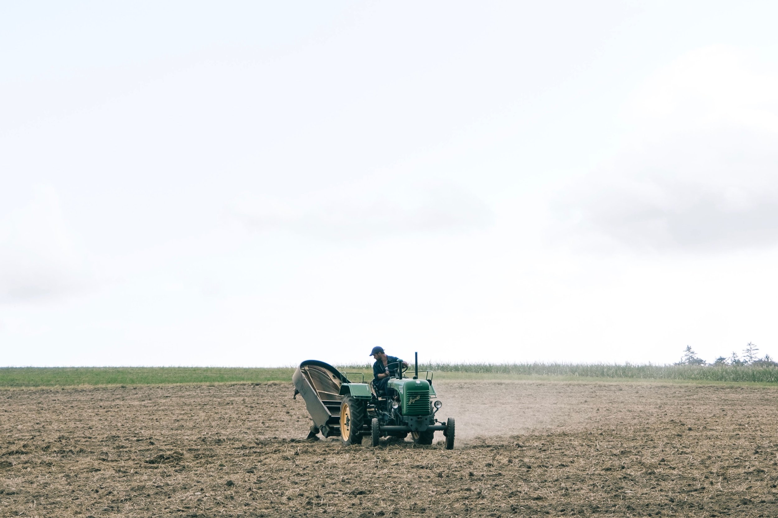 still of the short movie "pflügl" by Andreas Trobollowitsch and David Višnjić