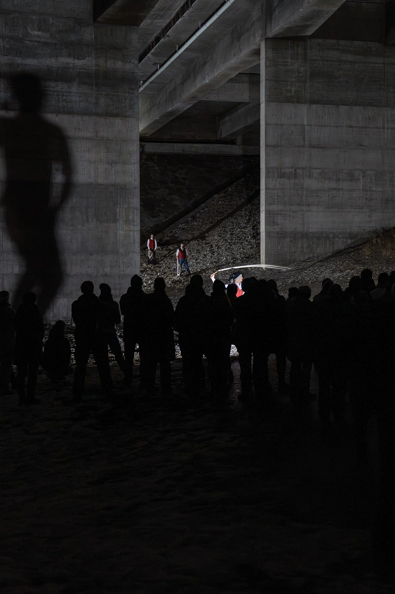 m20d24_Unter_der_Bruecke-2_©halmeskobel.jpg