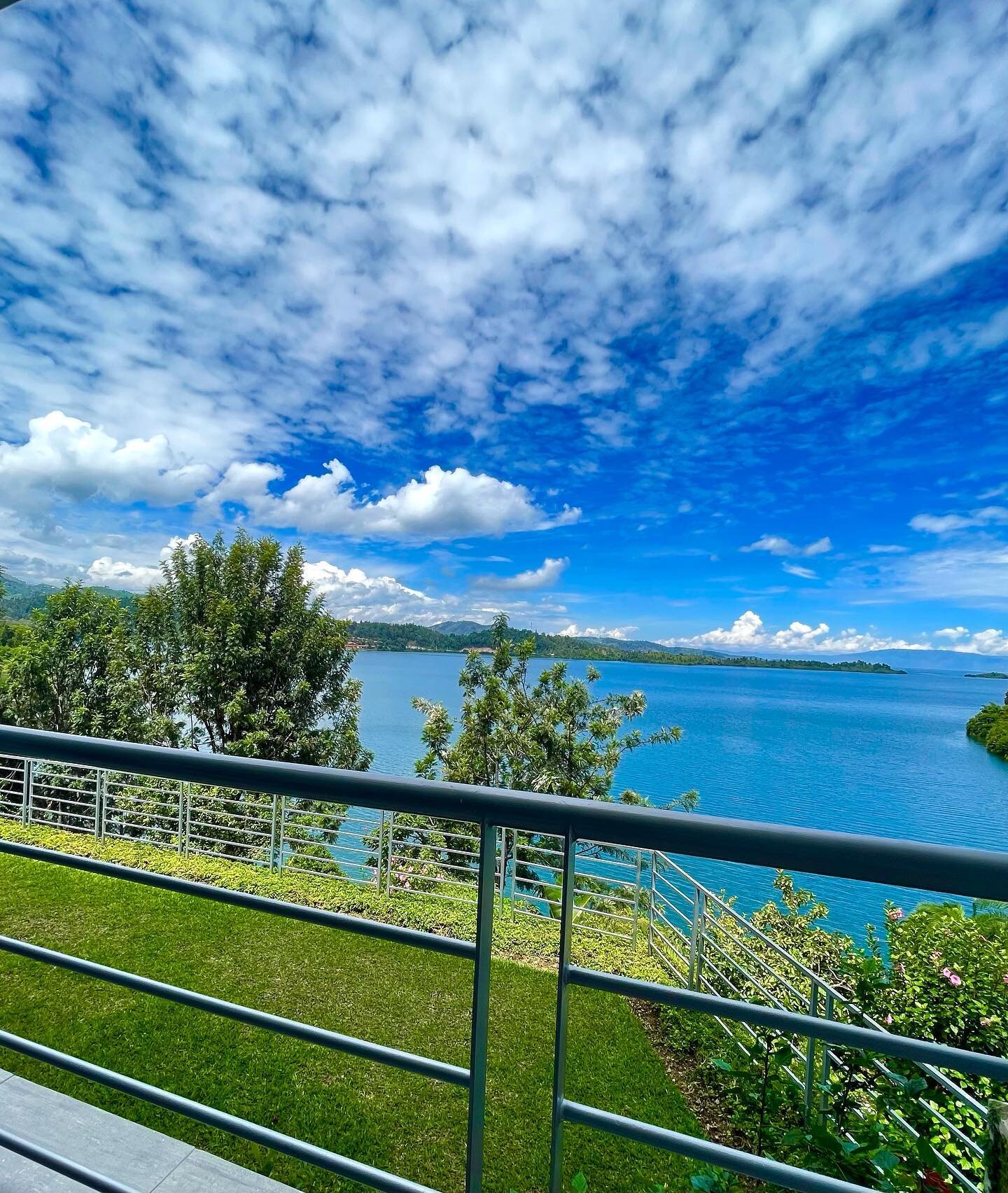Views from room #1.

💤 🌊 🌙 

#cozy #naturephotography #Lakeview #waterfront #design #house #hotel #outdoor #spring #Africa #Rwanda #Inn #love #romance #calm #waves #lake #green #earth #instagood #instadaily #instamood #blue #water