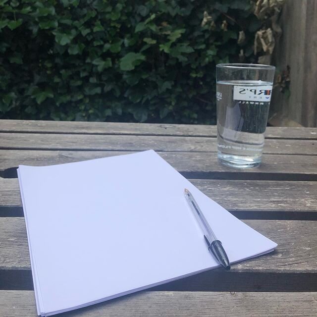 A few thoughts on today ✍️ 1 hour of journaling time really cleared my mind today - 💻 Enjoyed working outside almost all day, great to be in fresh air - 😁 Feeling of an organised email world was joyful, even if I&rsquo;m still playing catch up 🤪 -