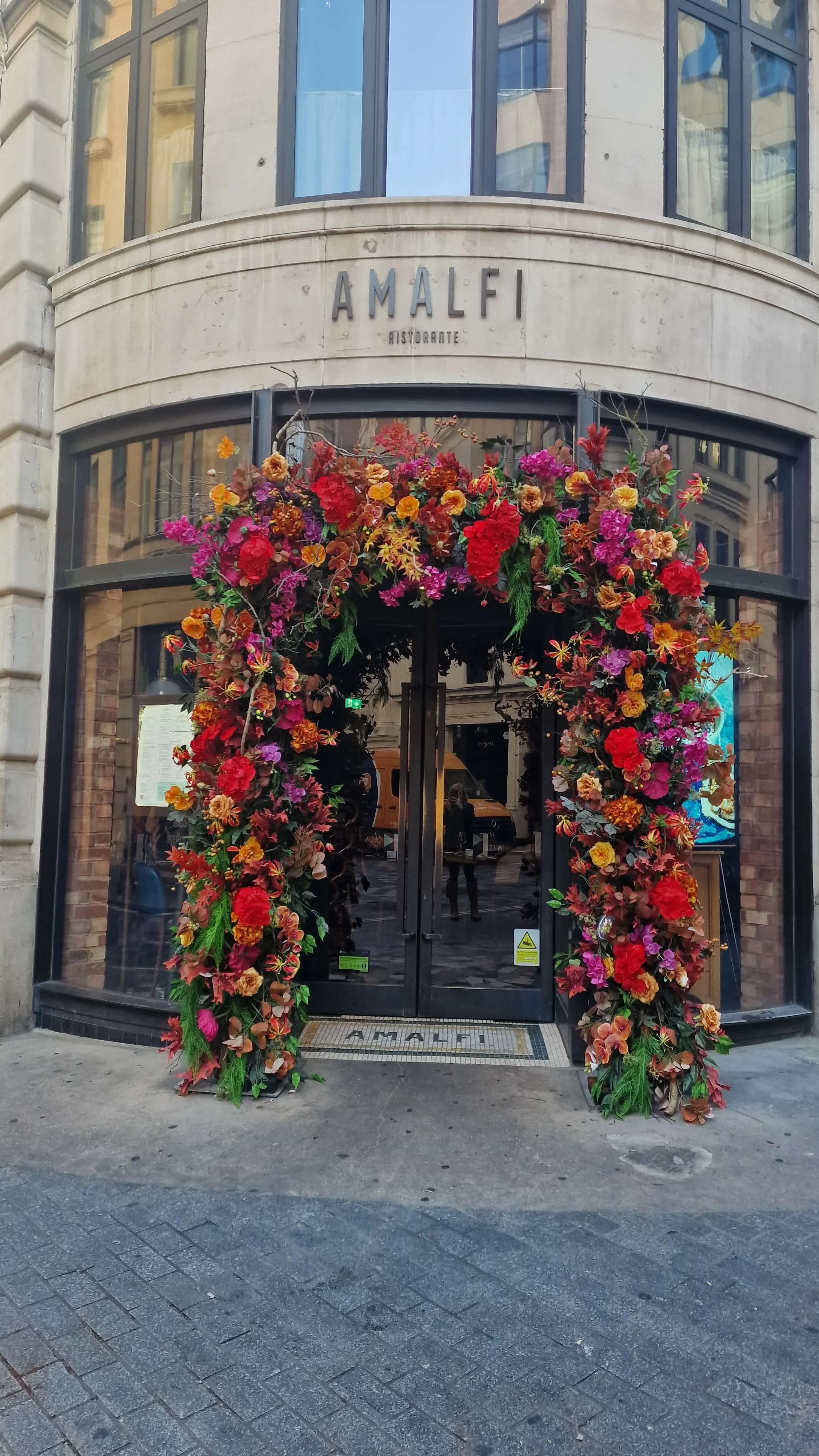 Summer seasonal garland décor with Mediterranean florals by HeiDesigns
