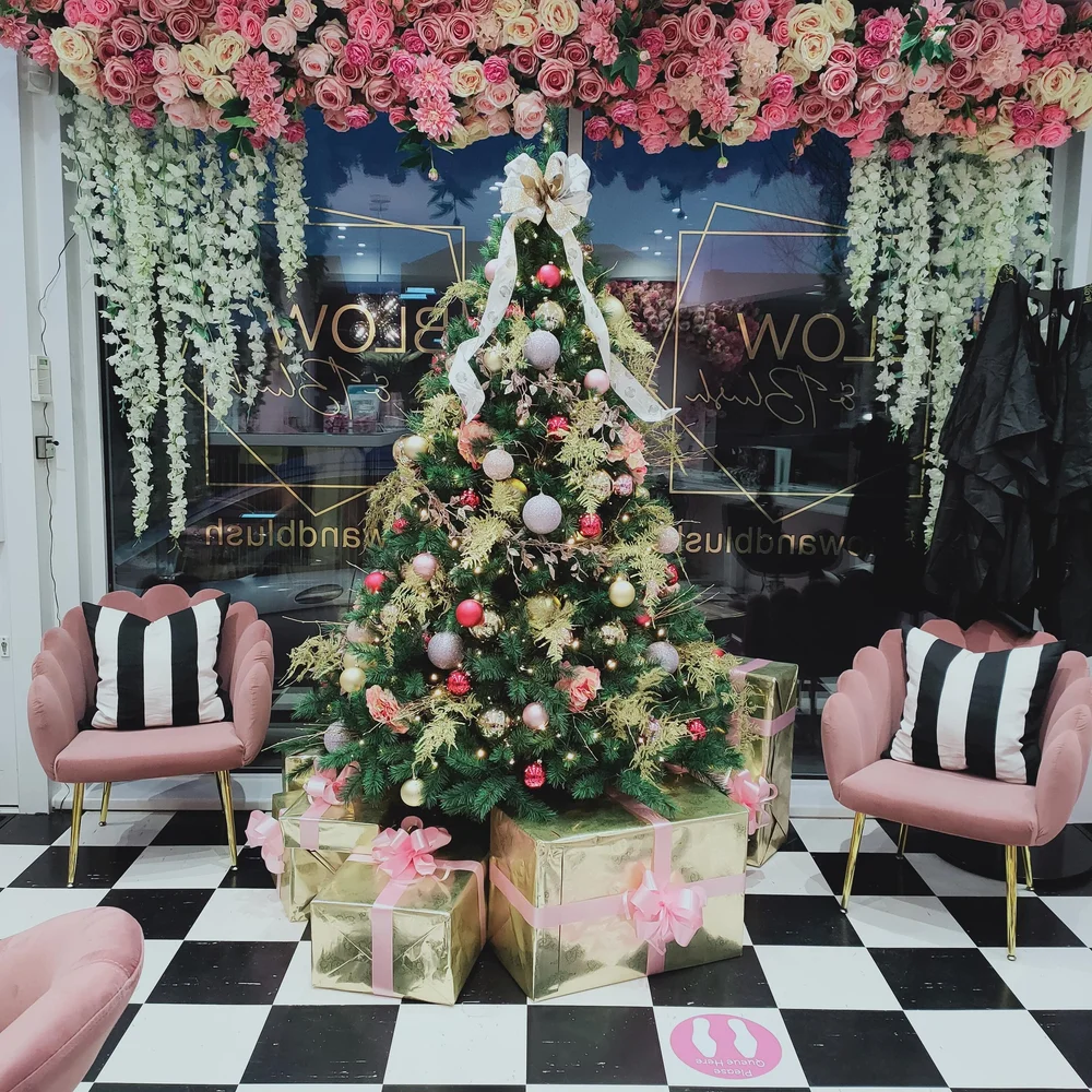 Christmas Tree Decorators | Professional Tree Decorating Services in London  and Kent — HeiDesigns