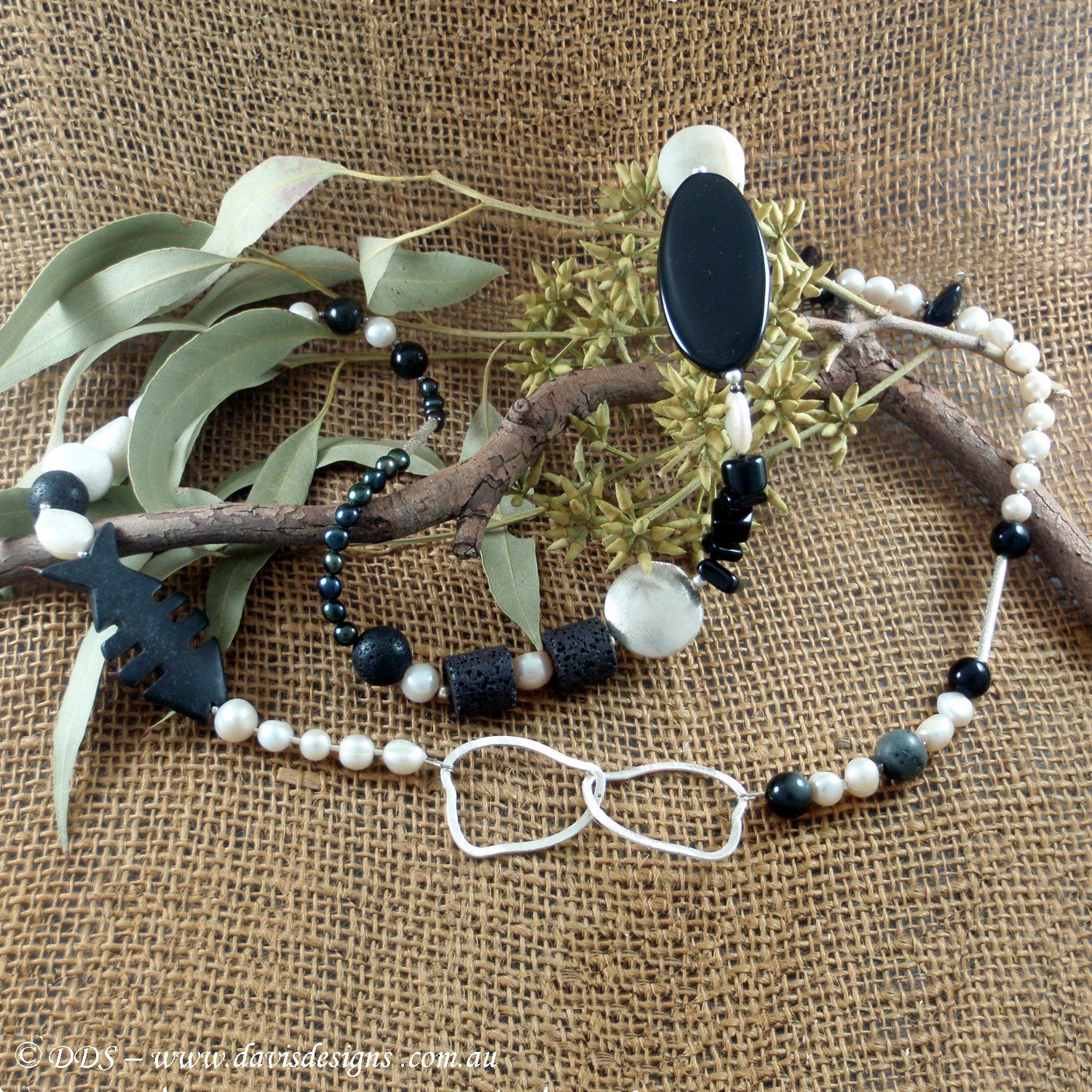 Black and White Semi-precious stone necklace (925)