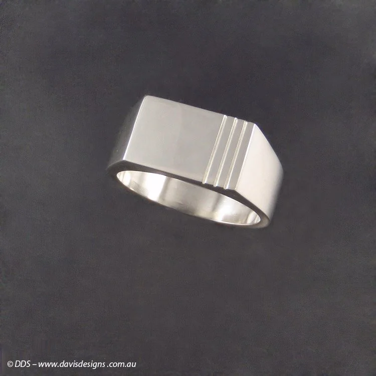 Grooved Signet Ring (925)