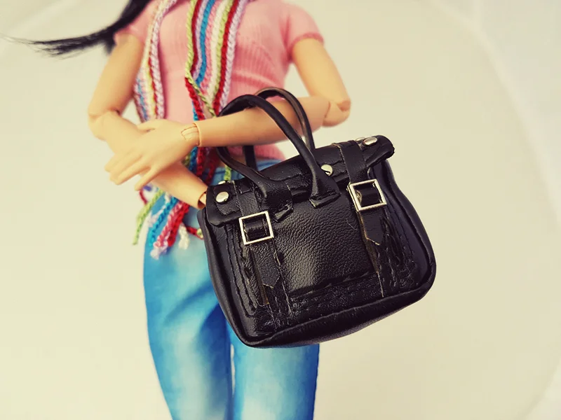 Top Three Must Have Purses - Barbie Accessories - Plastically Perfect 002.jpg