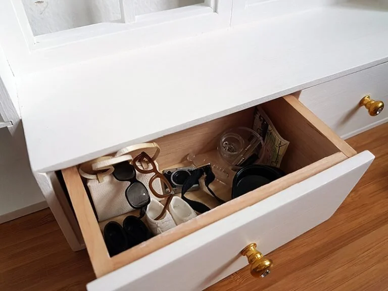 Reading Window, Not Quite Playscale, Furniture for Barrbie - Plastically Perfect - Barbie Diorama Gear 02.jpg