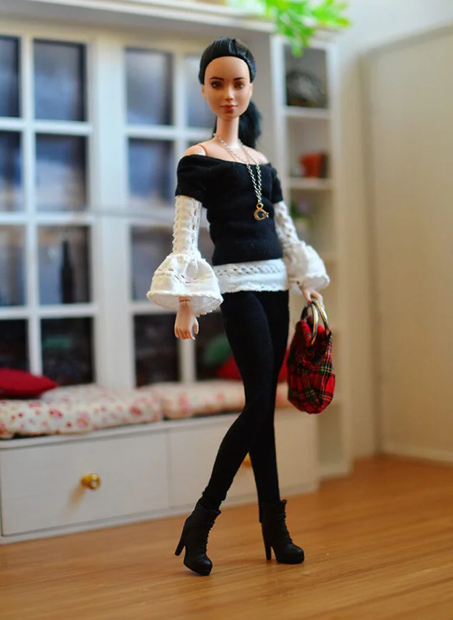 OOAK Made to Move Black Hair Barbie, Eve, Plastically Perfect - OOTD - Basic Monochrome Layers 01.jpg