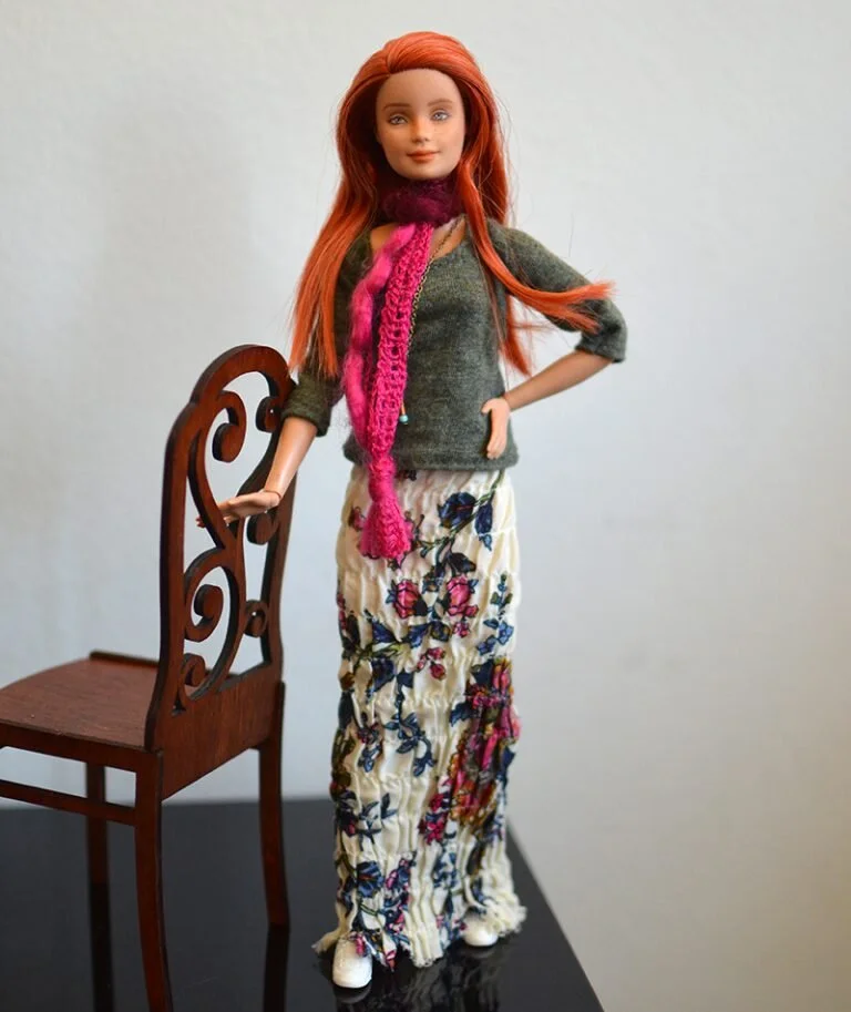 OOAK barbie made to move repaint - Plastically Perfect - OOTD capsule wardrobe outfit 22, pic 01.jpg
