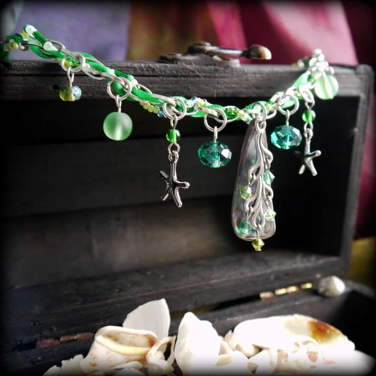 mermaid ribbon green shell  (Medium).JPG